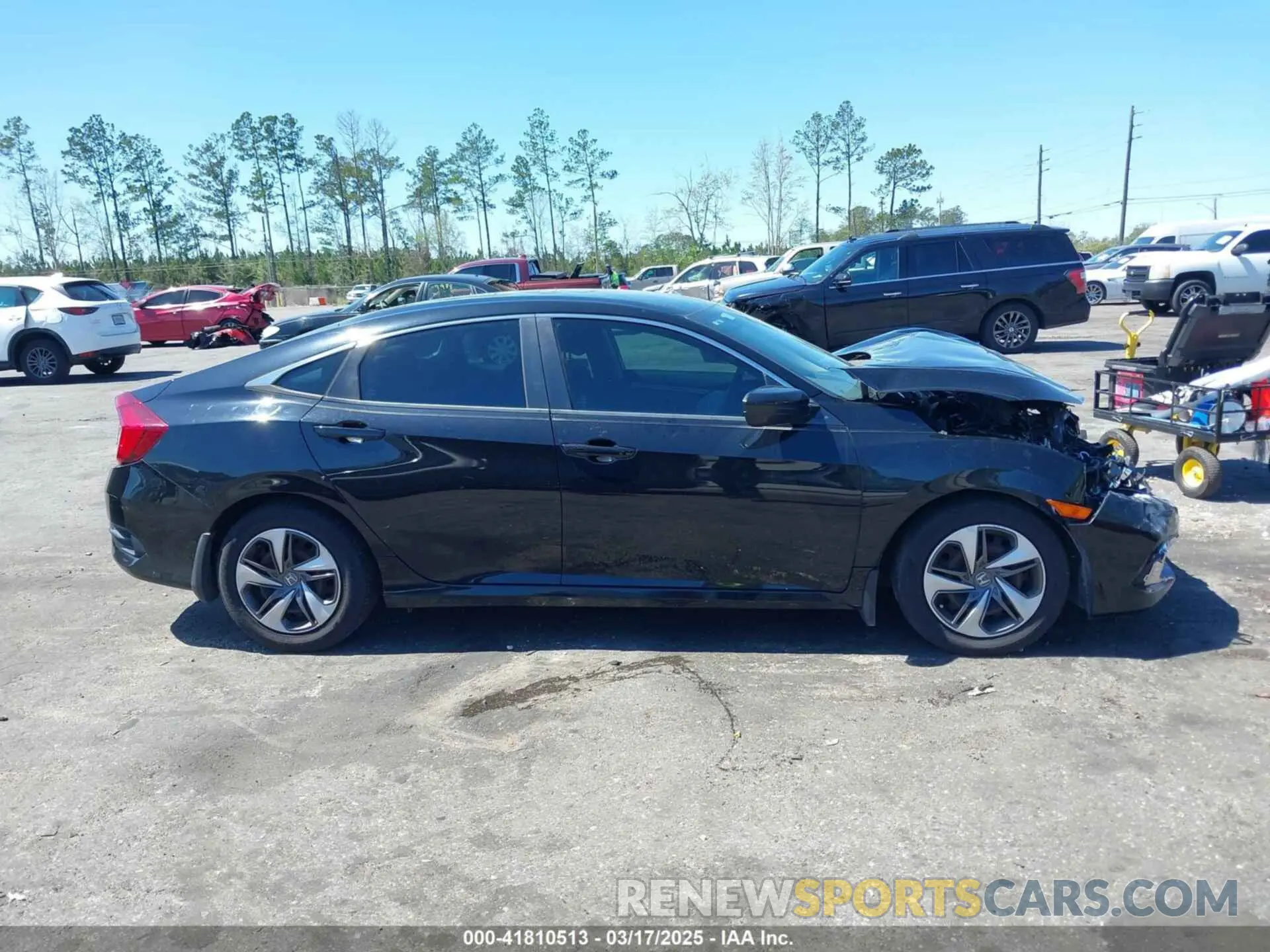 13 Photograph of a damaged car 19XFC2F69KE047045 HONDA CIVIC 2019