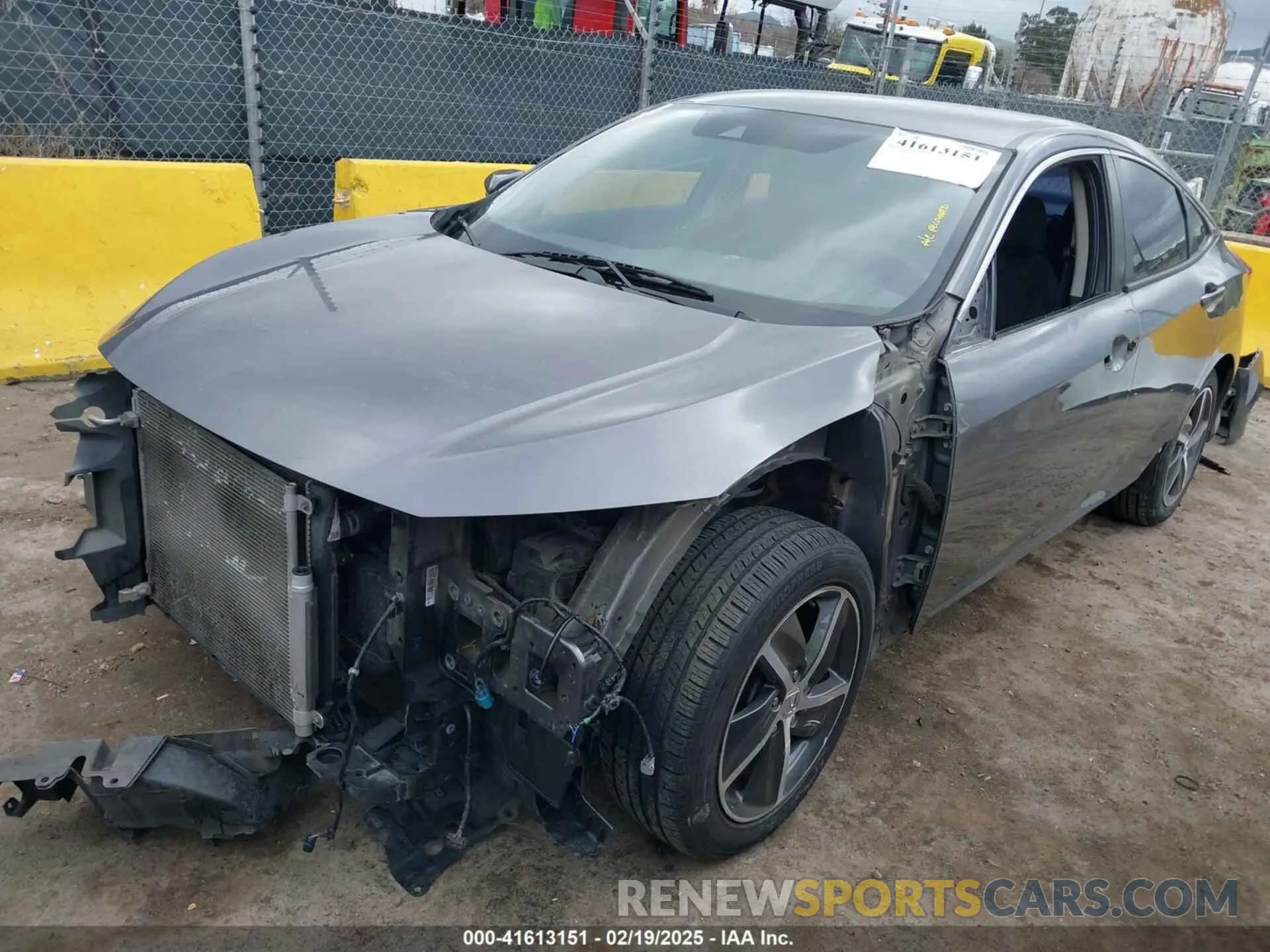 2 Photograph of a damaged car 19XFC2F69KE207652 HONDA CIVIC 2019