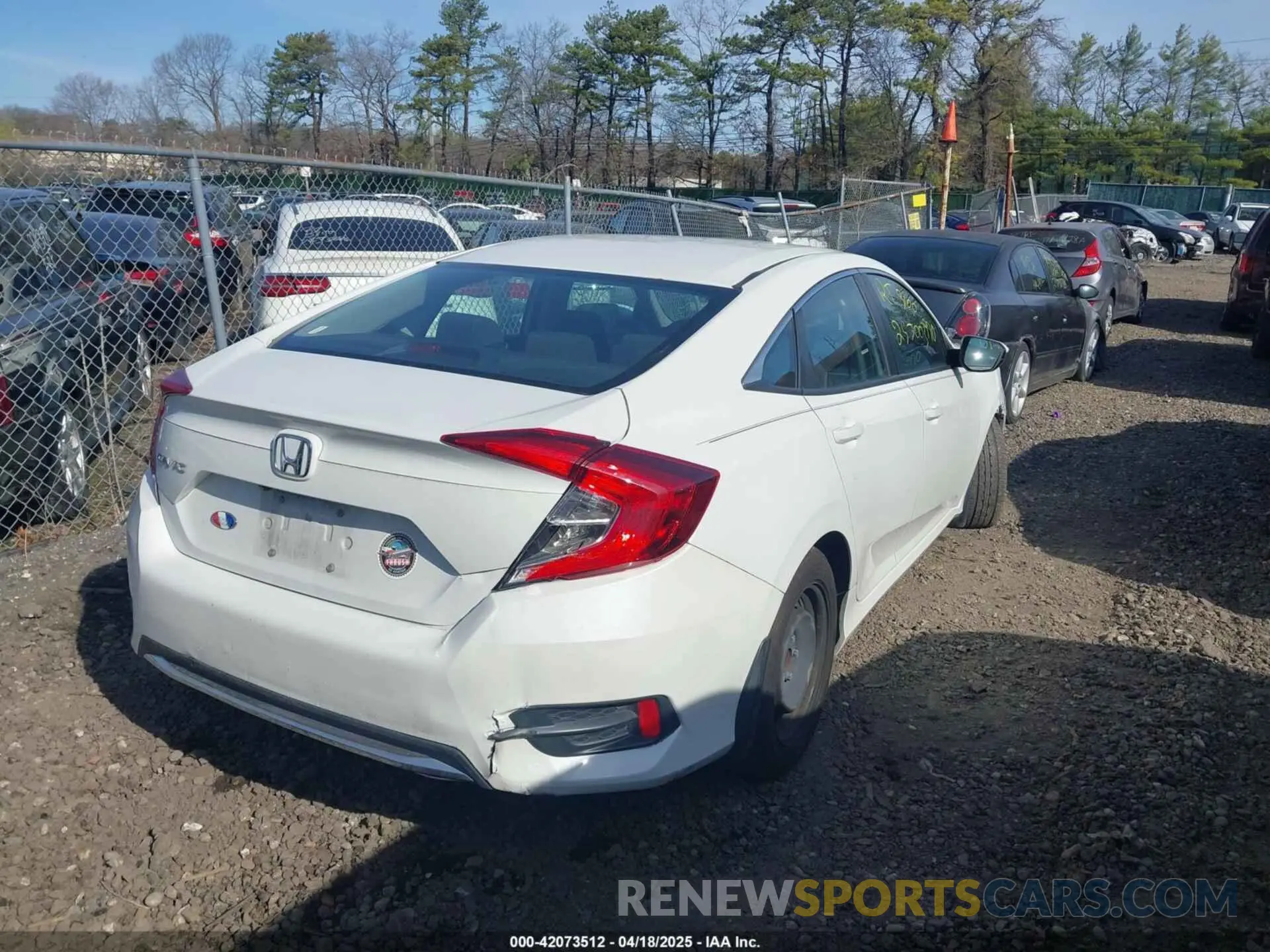 4 Photograph of a damaged car 19XFC2F6XKE006228 HONDA CIVIC 2019