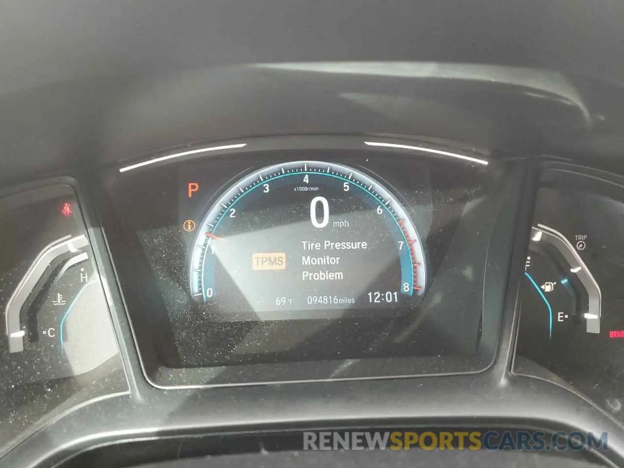 9 Photograph of a damaged car 19XFC2F6XKE006908 HONDA CIVIC 2019