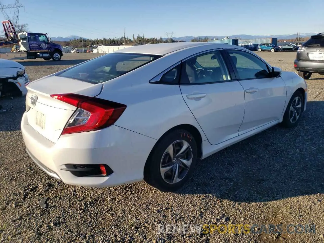 3 Photograph of a damaged car 19XFC2F6XKE200211 HONDA CIVIC 2019