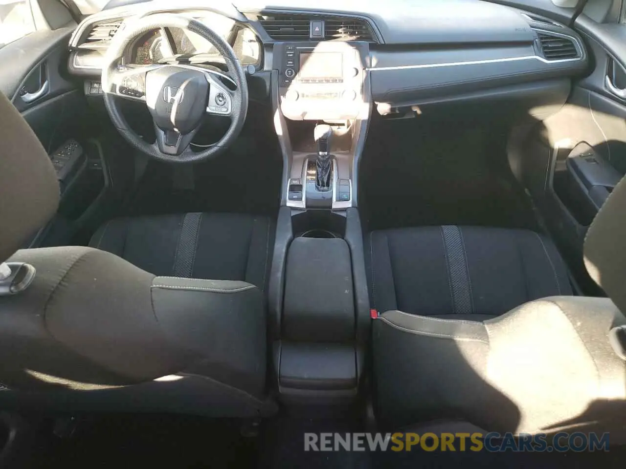 8 Photograph of a damaged car 19XFC2F6XKE200211 HONDA CIVIC 2019
