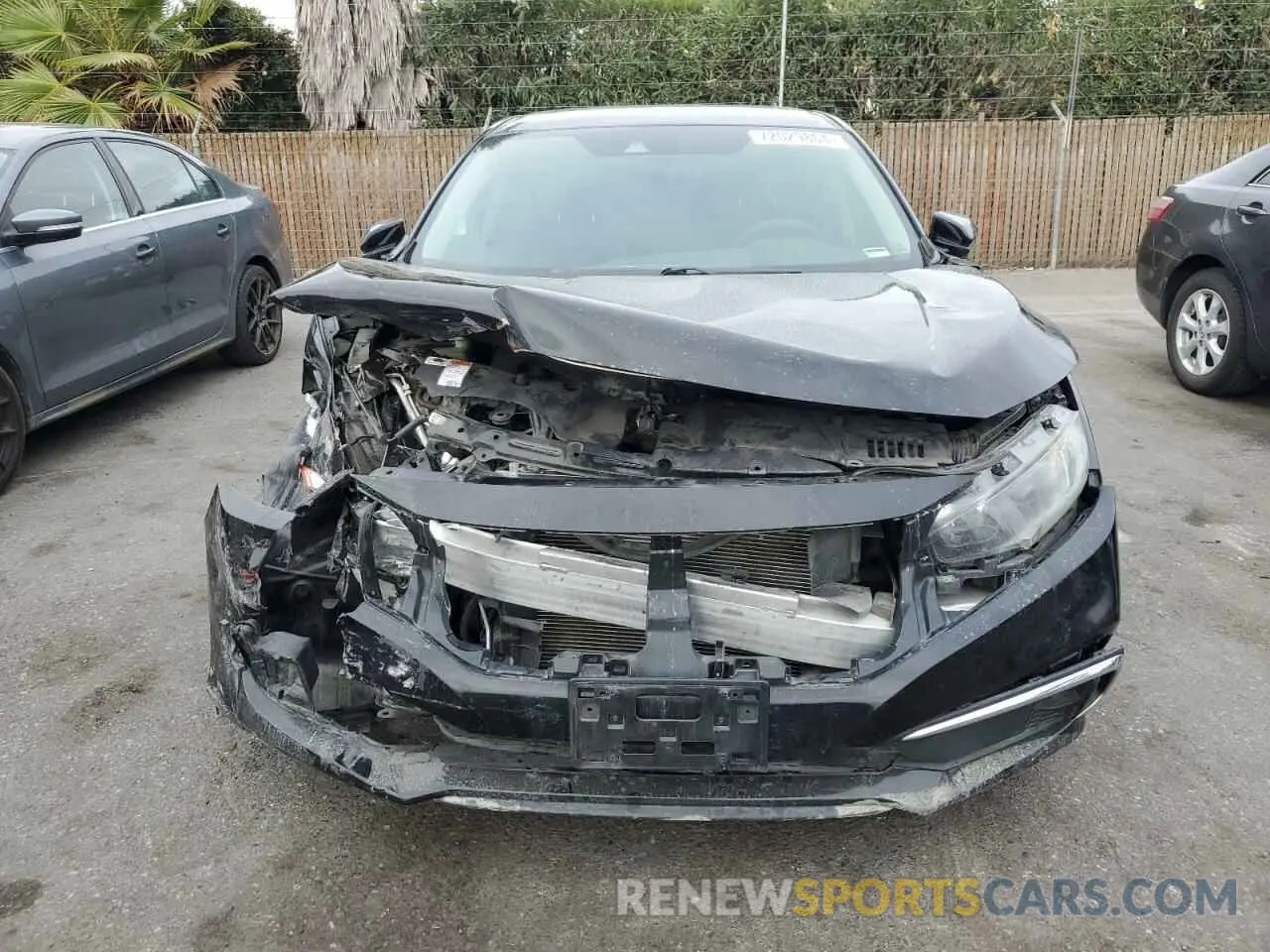 5 Photograph of a damaged car 19XFC2F6XKE207739 HONDA CIVIC 2019