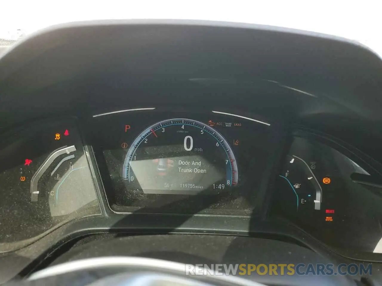 9 Photograph of a damaged car 19XFC2F6XKE208731 HONDA CIVIC 2019