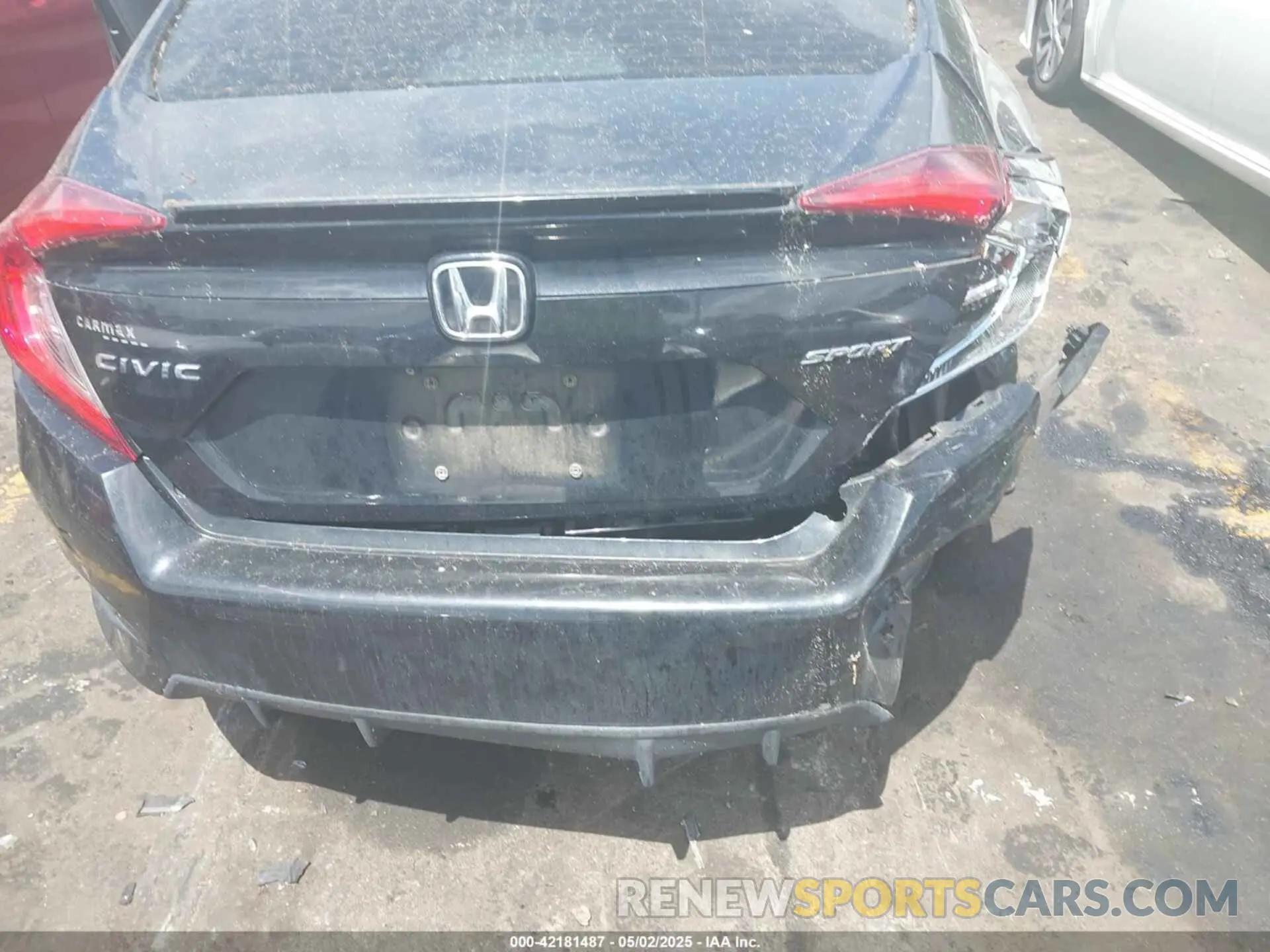 6 Photograph of a damaged car 19XFC2F80KE020706 HONDA CIVIC 2019