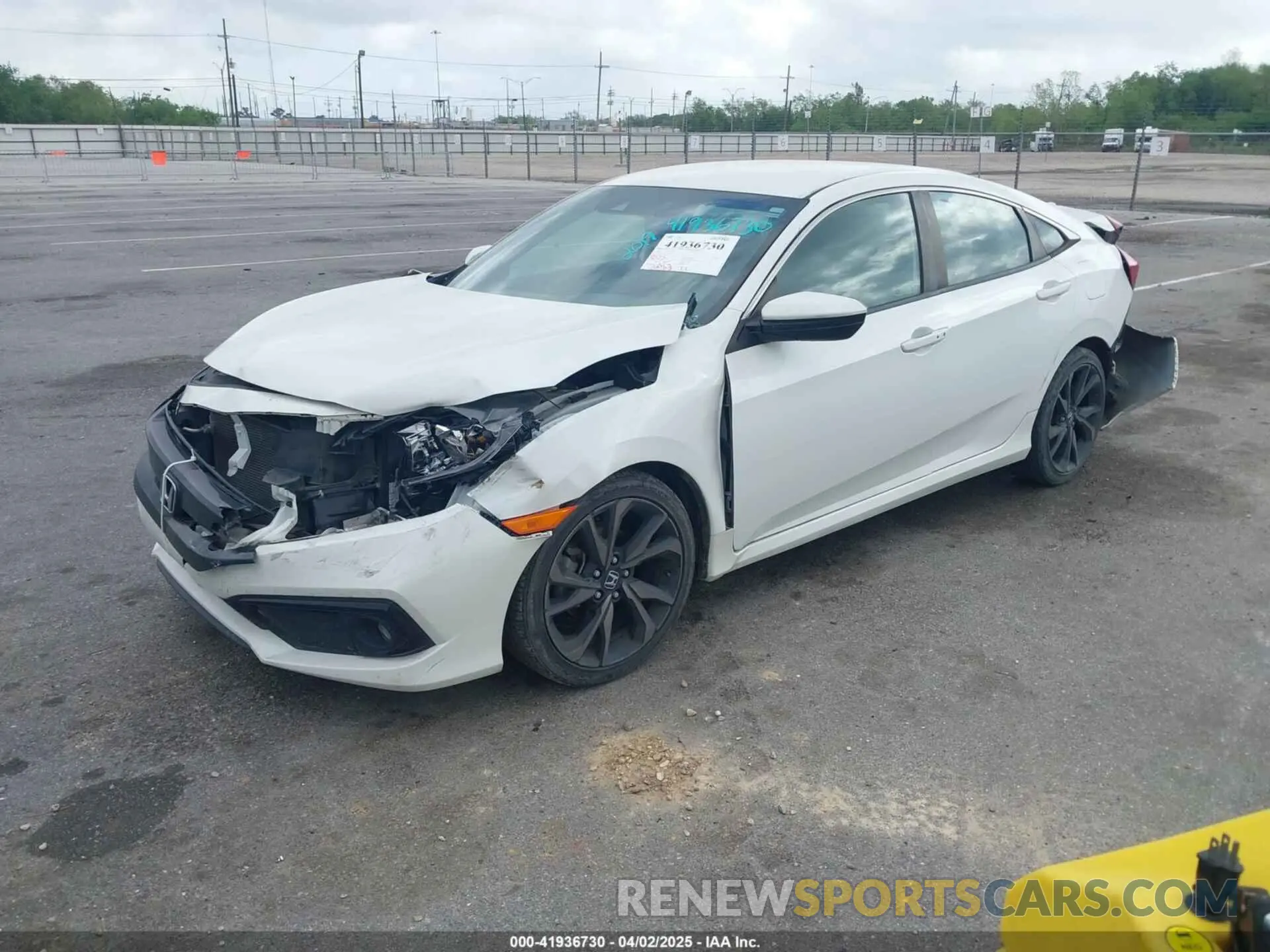 2 Photograph of a damaged car 19XFC2F80KE036761 HONDA CIVIC 2019