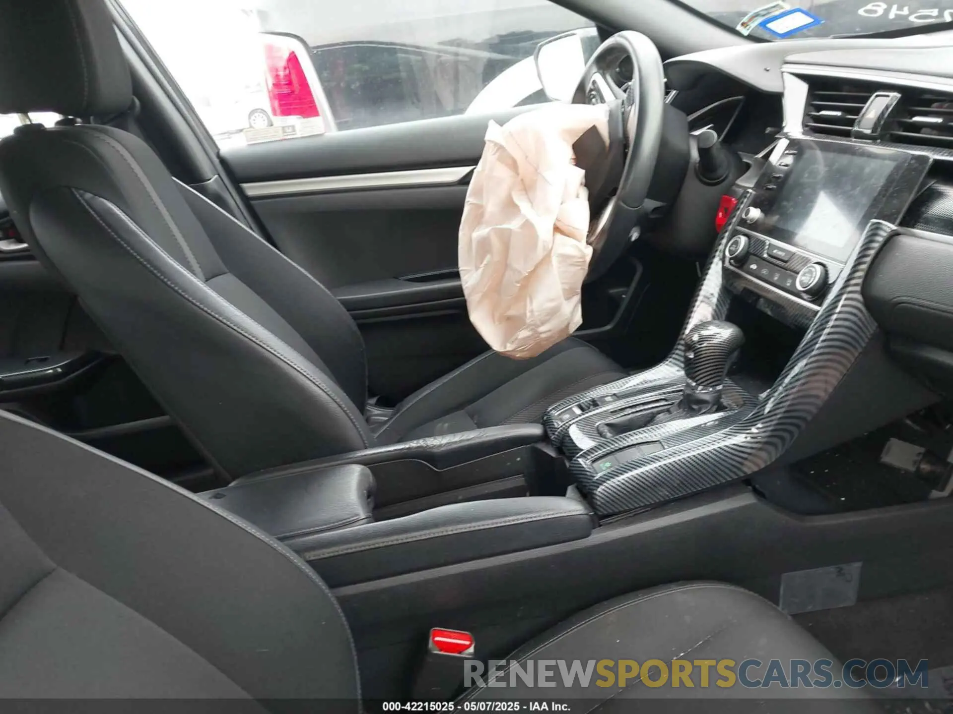 5 Photograph of a damaged car 19XFC2F80KE047548 HONDA CIVIC 2019
