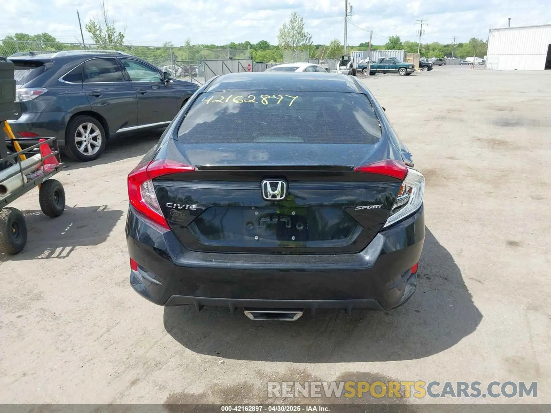 16 Photograph of a damaged car 19XFC2F80KE049025 HONDA CIVIC 2019