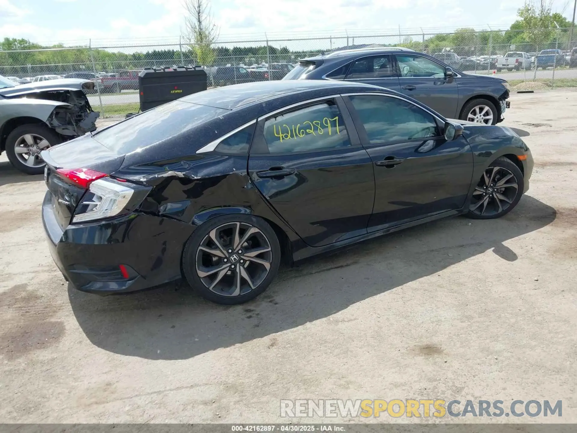 4 Photograph of a damaged car 19XFC2F80KE049025 HONDA CIVIC 2019
