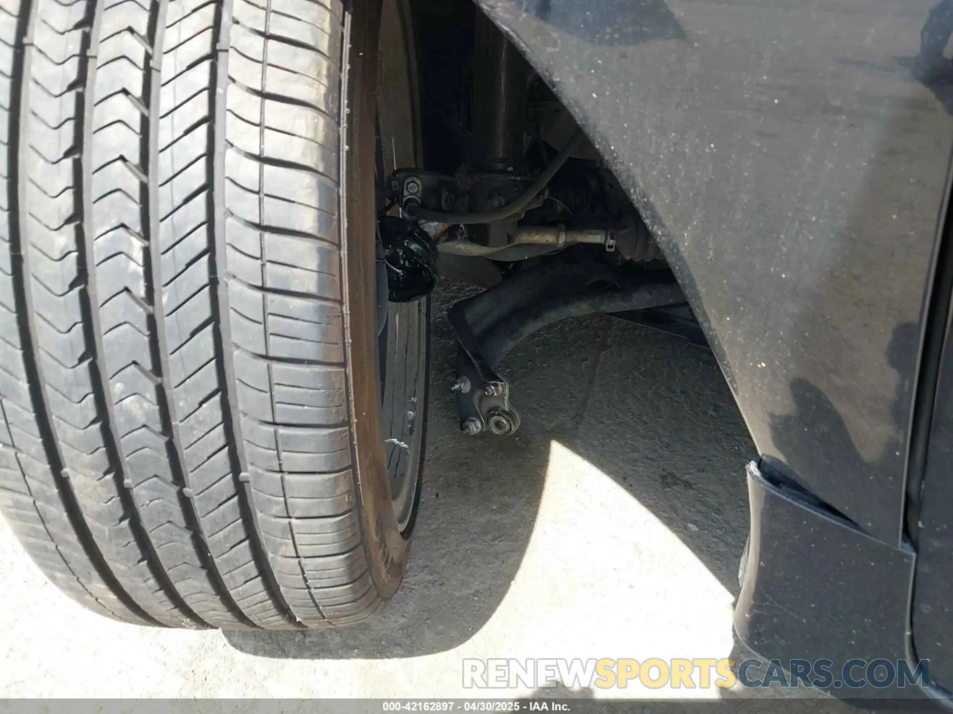 6 Photograph of a damaged car 19XFC2F80KE049025 HONDA CIVIC 2019