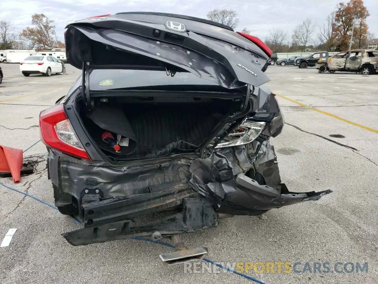6 Photograph of a damaged car 19XFC2F81KE051429 HONDA CIVIC 2019