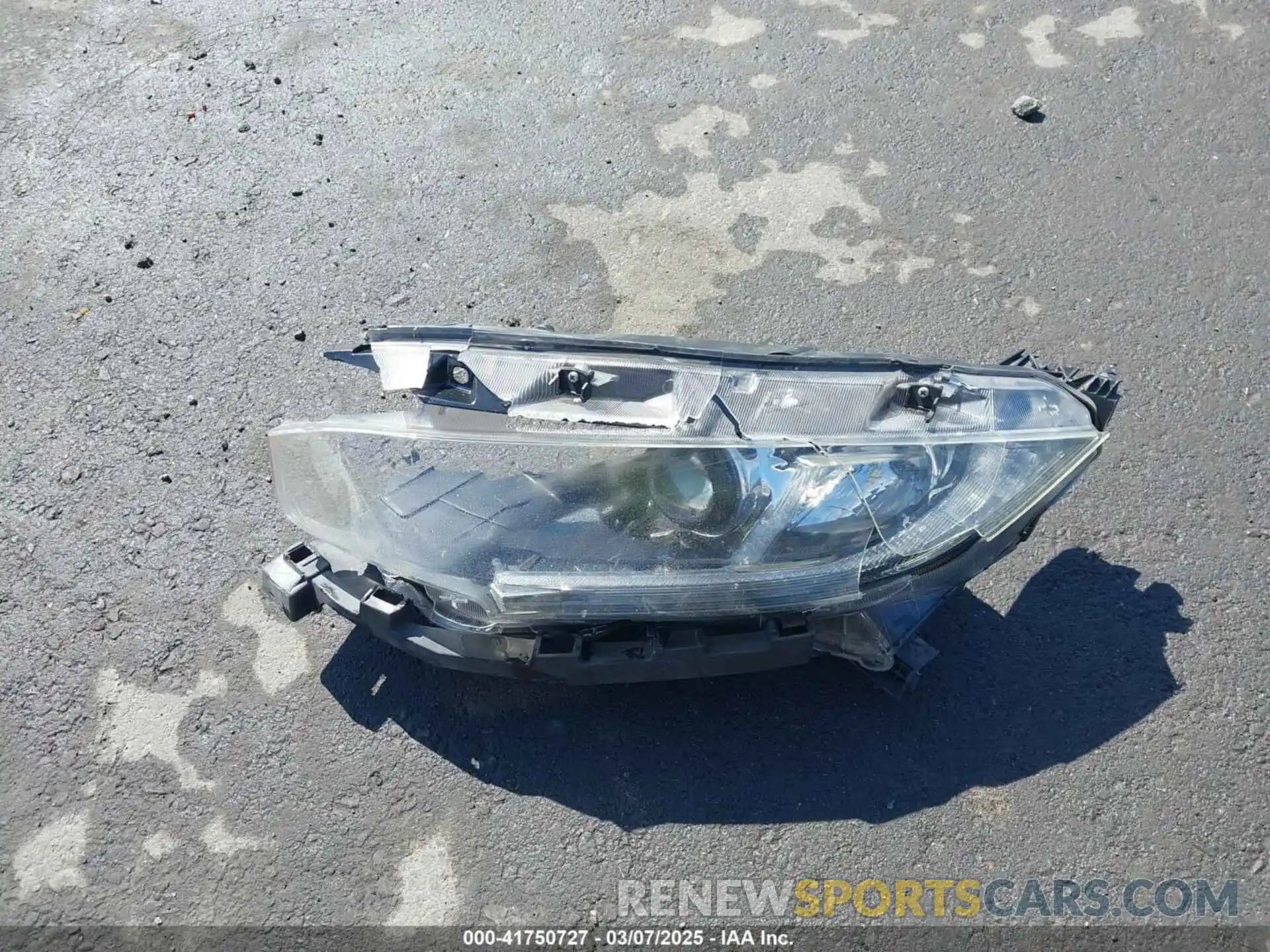 12 Photograph of a damaged car 19XFC2F81KE204908 HONDA CIVIC 2019