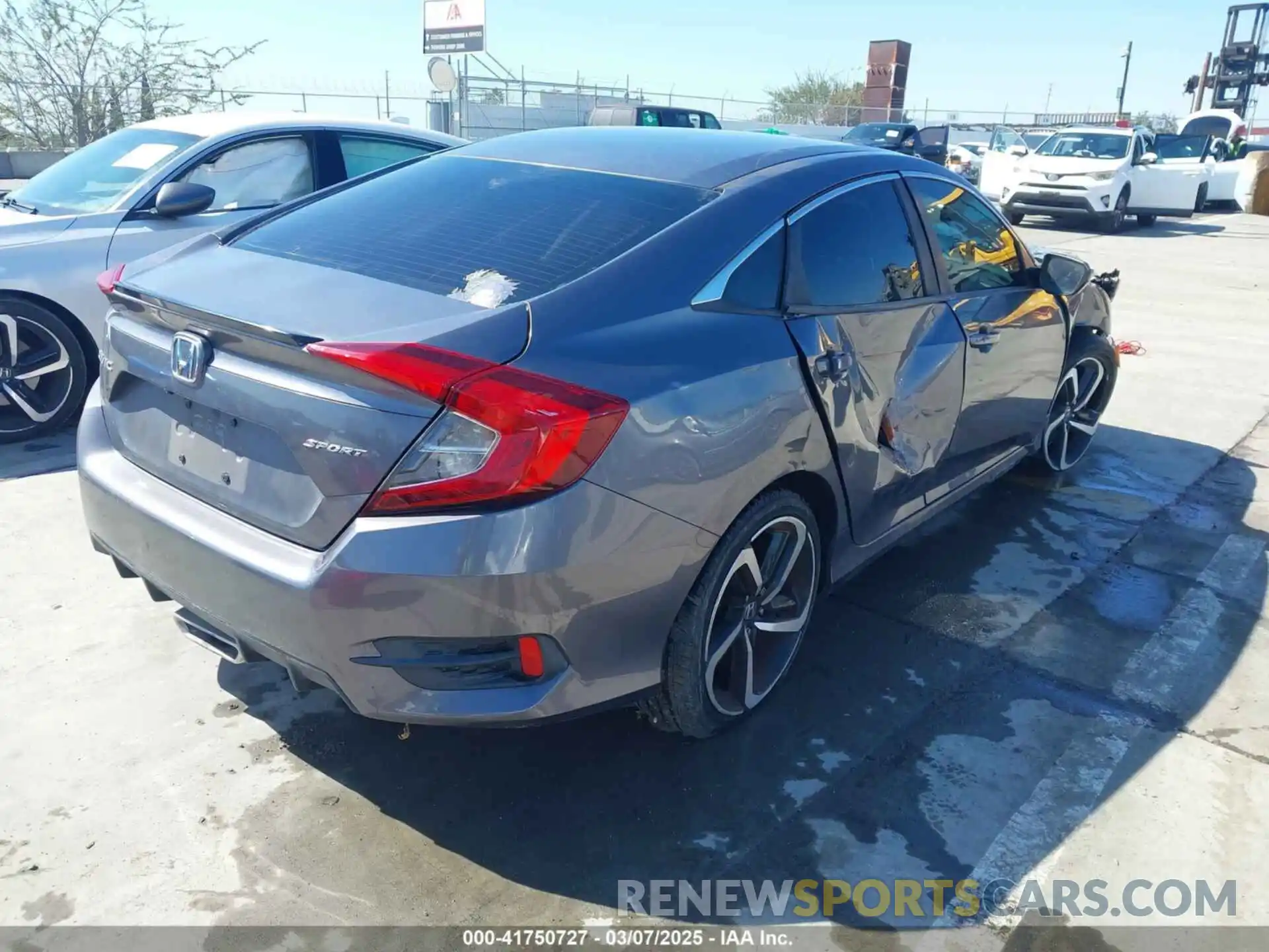 4 Photograph of a damaged car 19XFC2F81KE204908 HONDA CIVIC 2019