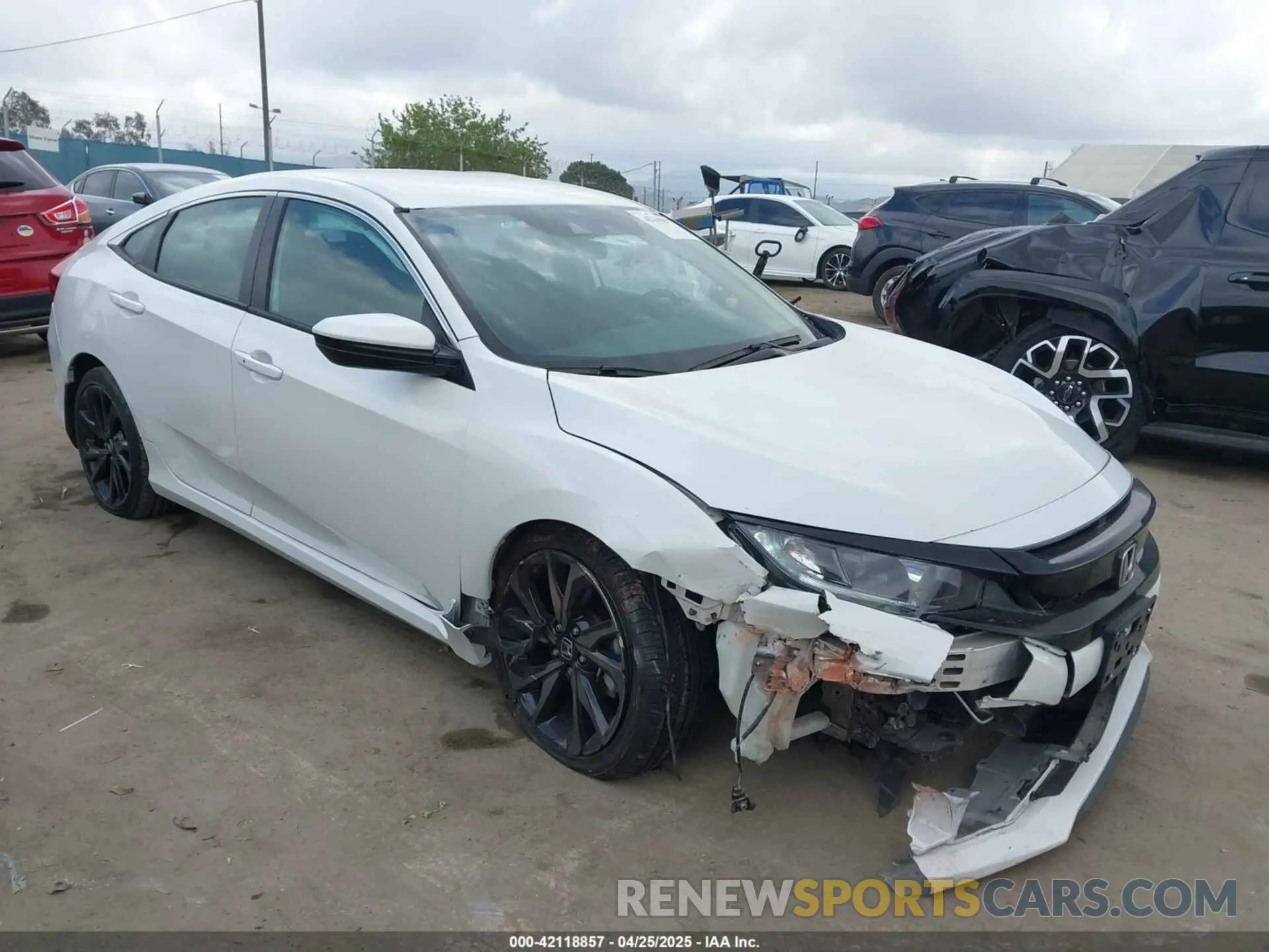 1 Photograph of a damaged car 19XFC2F82KE013269 HONDA CIVIC 2019
