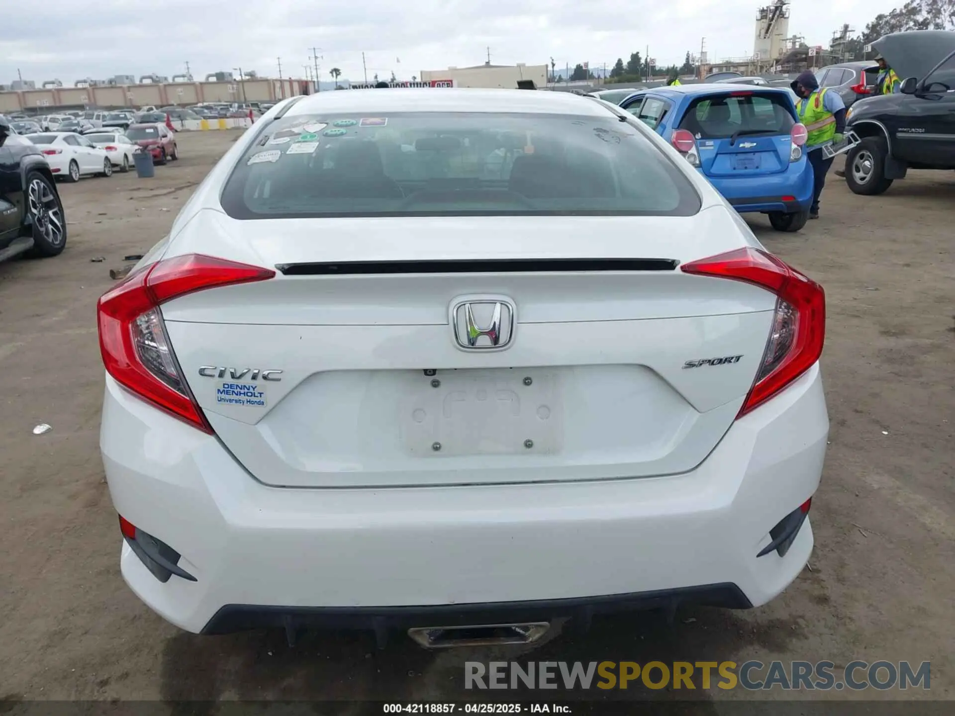 16 Photograph of a damaged car 19XFC2F82KE013269 HONDA CIVIC 2019