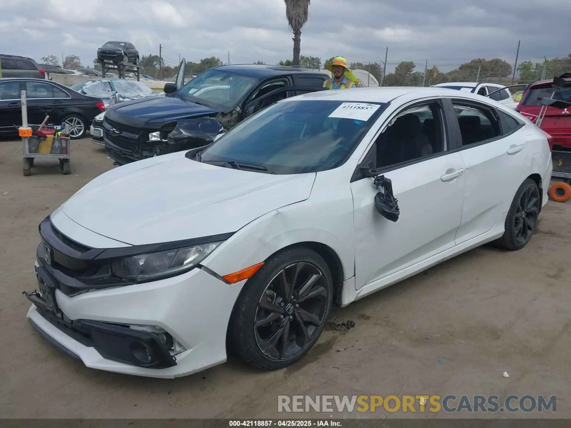 2 Photograph of a damaged car 19XFC2F82KE013269 HONDA CIVIC 2019