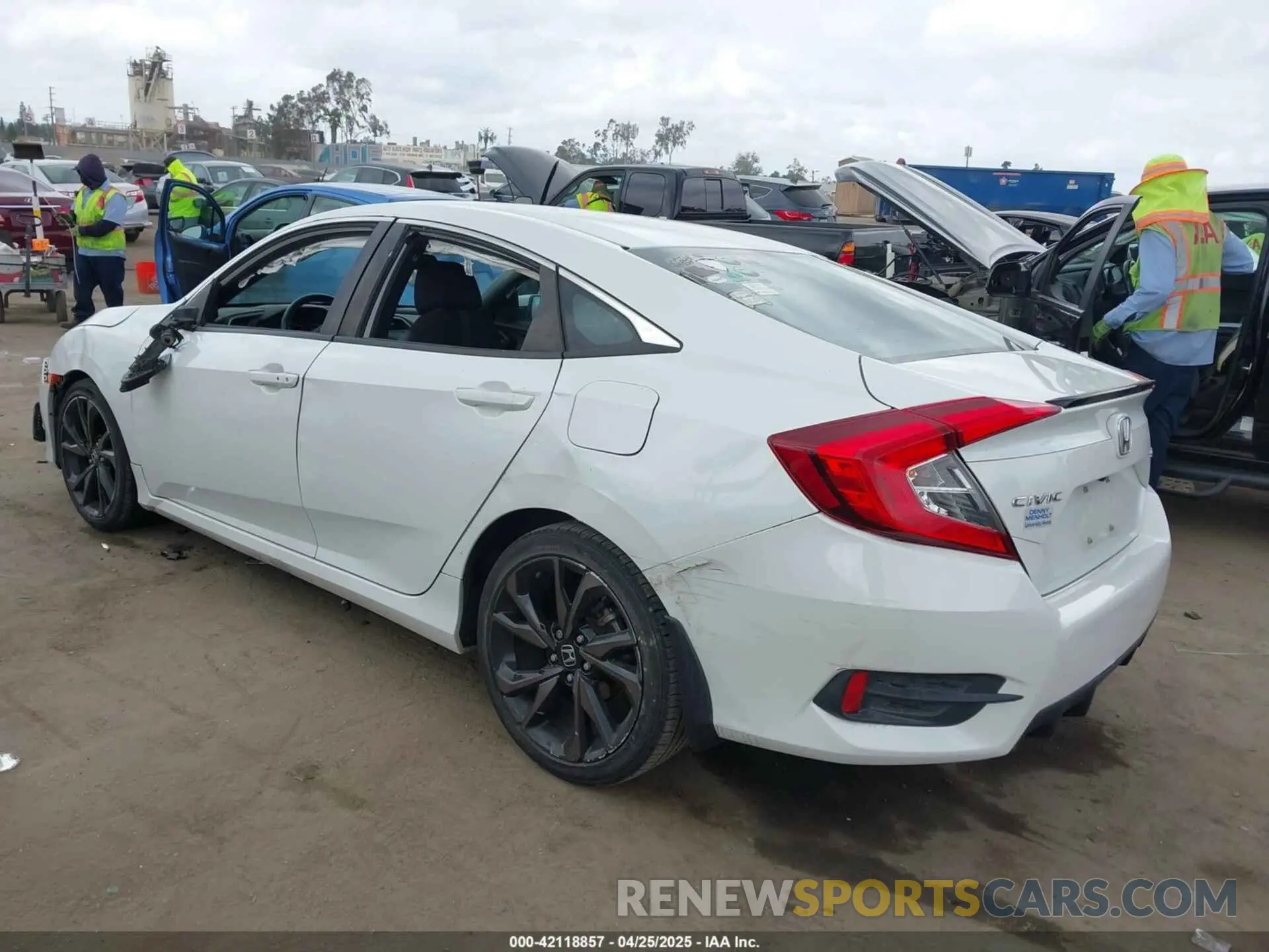 3 Photograph of a damaged car 19XFC2F82KE013269 HONDA CIVIC 2019