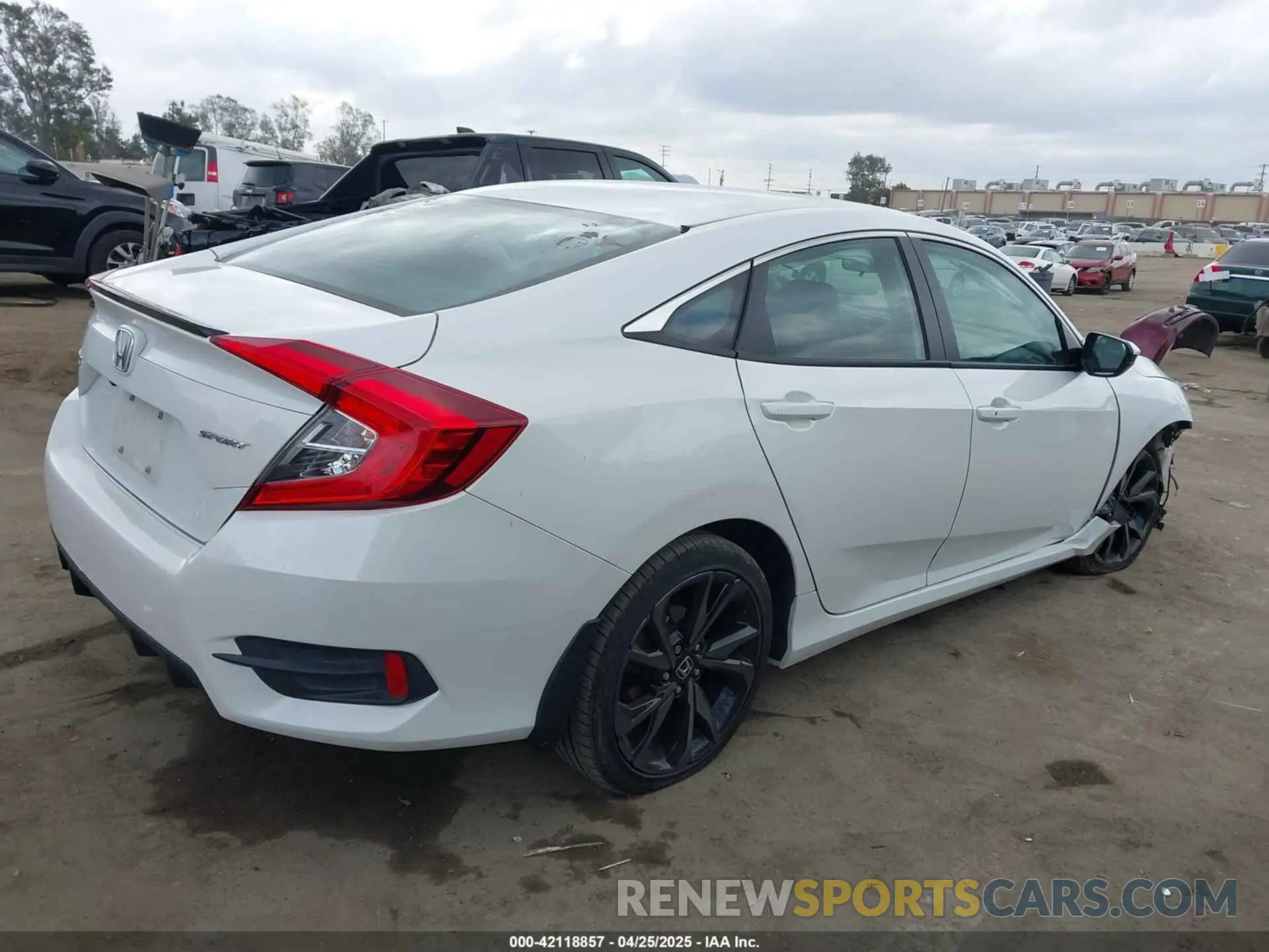 4 Photograph of a damaged car 19XFC2F82KE013269 HONDA CIVIC 2019