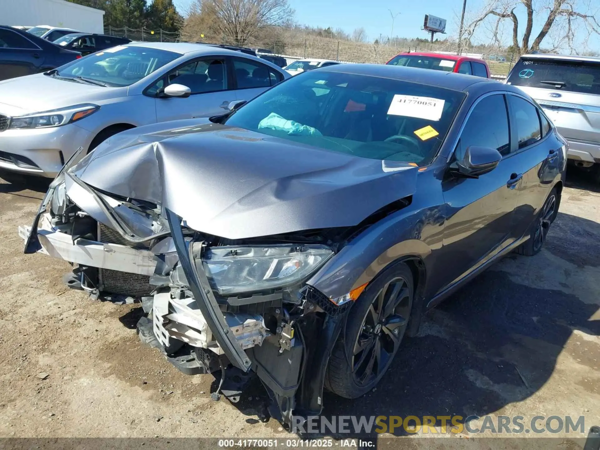 2 Photograph of a damaged car 19XFC2F82KE019704 HONDA CIVIC 2019