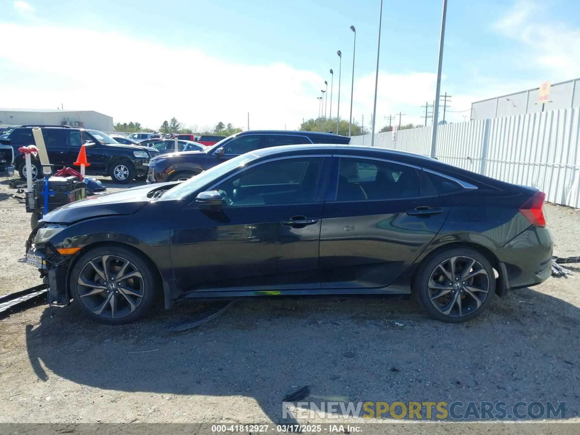 15 Photograph of a damaged car 19XFC2F83KE007495 HONDA CIVIC 2019