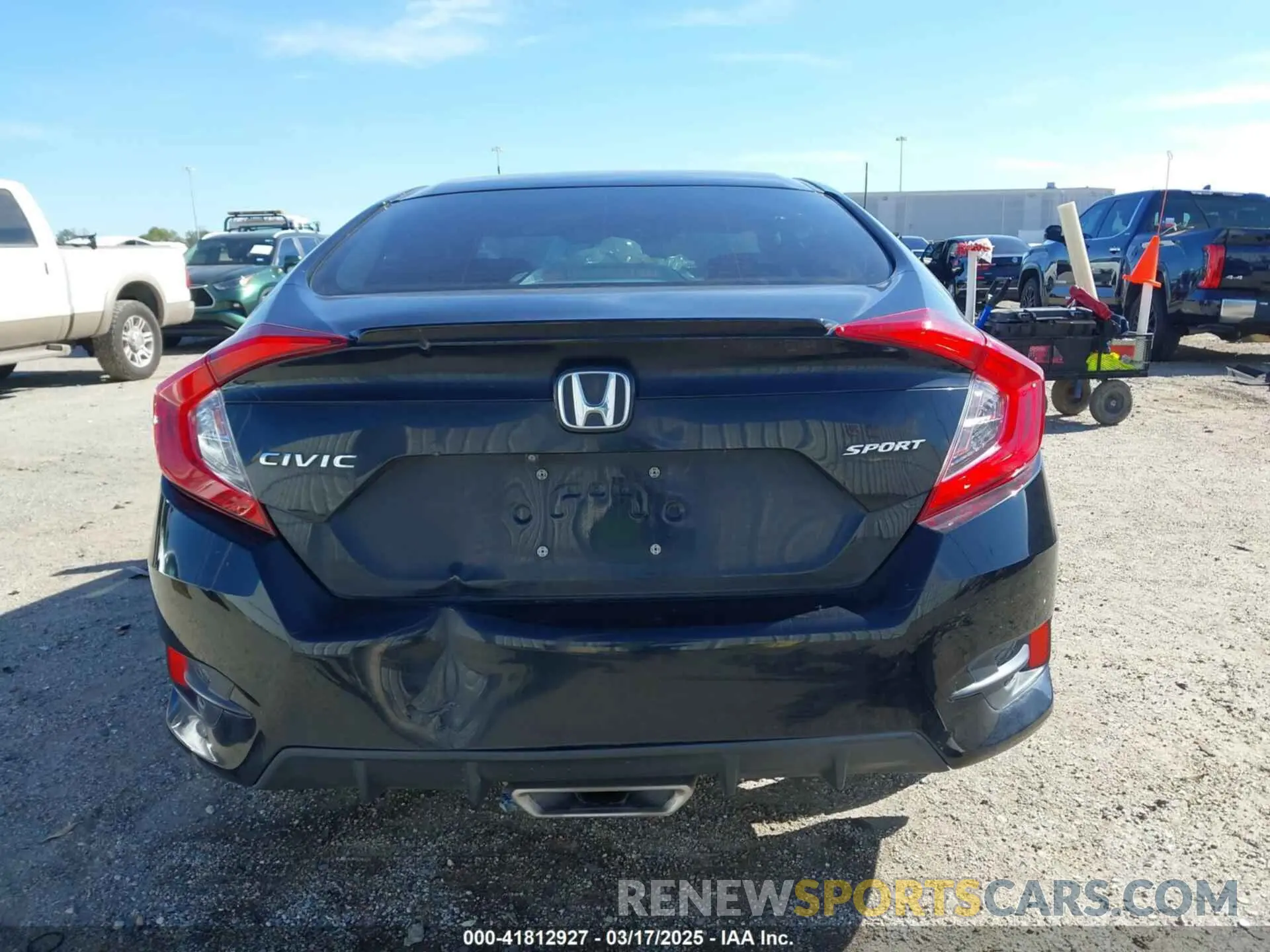 17 Photograph of a damaged car 19XFC2F83KE007495 HONDA CIVIC 2019