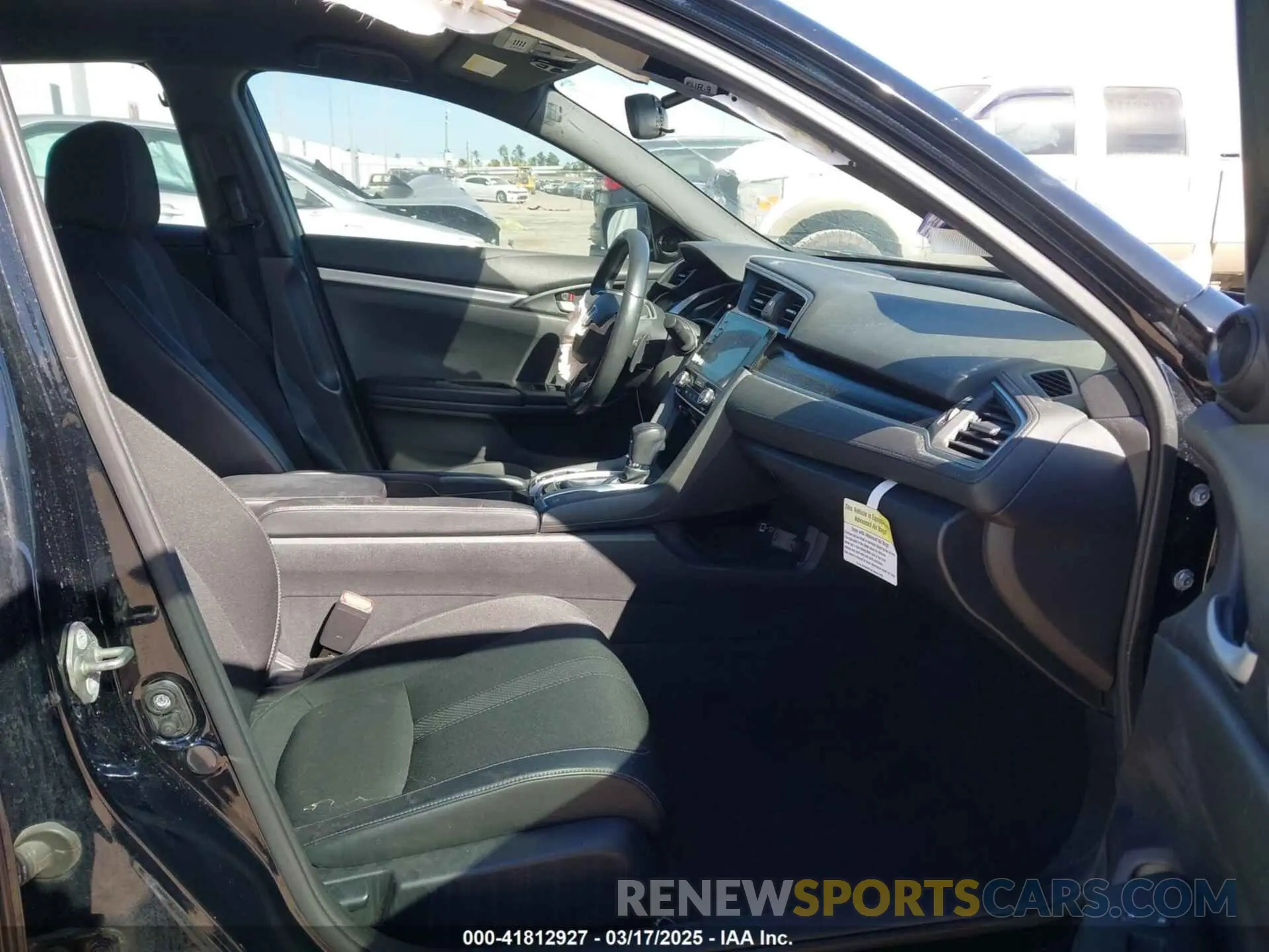 5 Photograph of a damaged car 19XFC2F83KE007495 HONDA CIVIC 2019