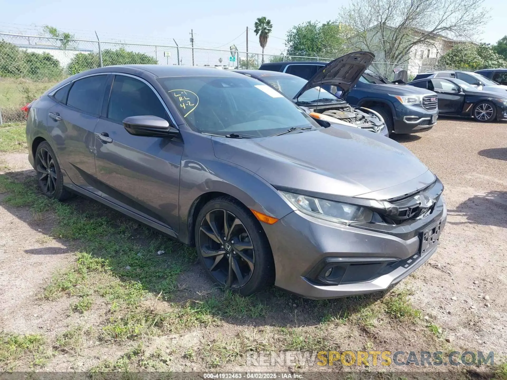 1 Photograph of a damaged car 19XFC2F83KE008940 HONDA CIVIC 2019