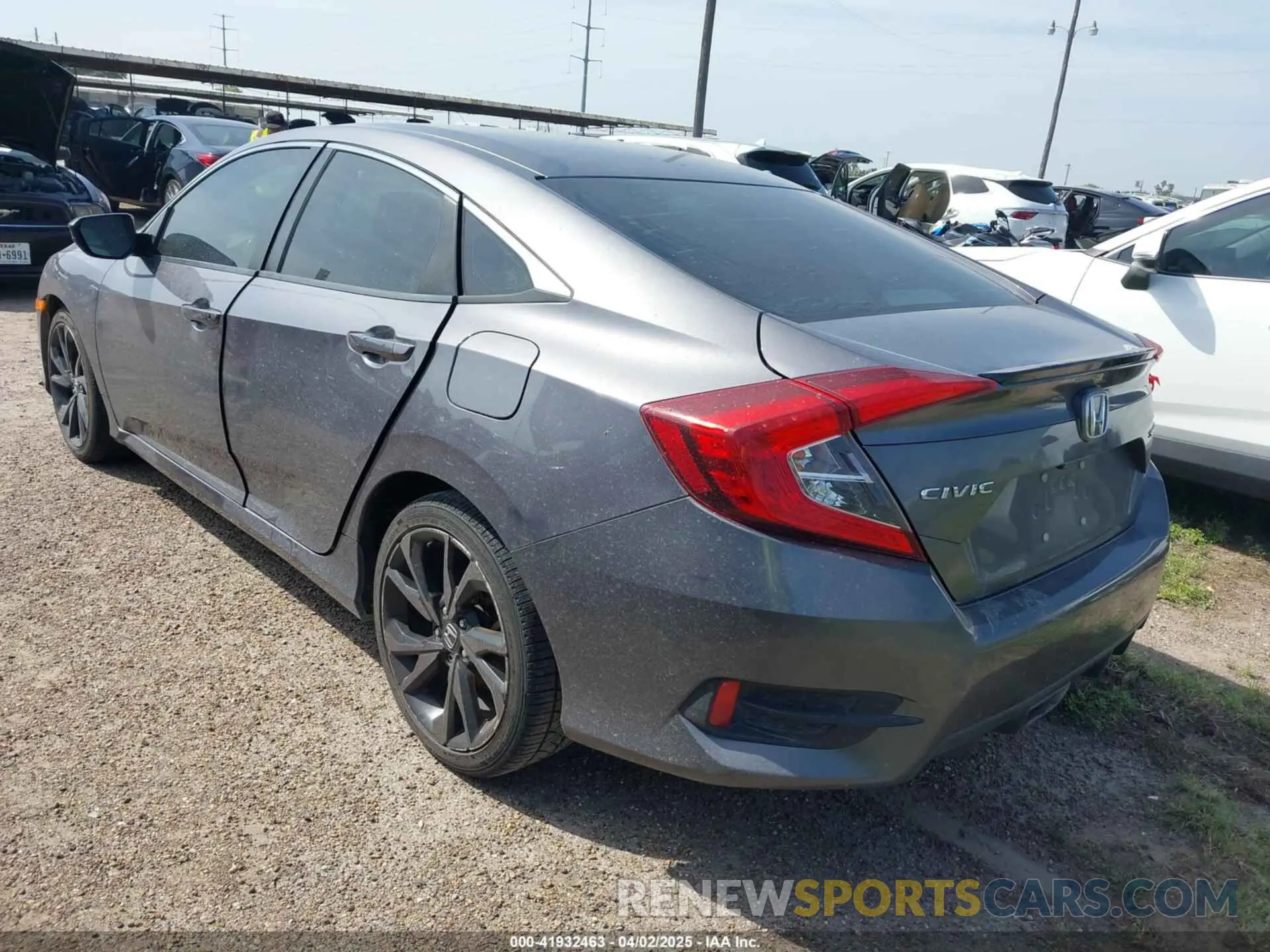 3 Photograph of a damaged car 19XFC2F83KE008940 HONDA CIVIC 2019