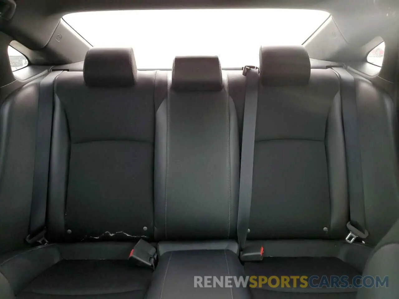 10 Photograph of a damaged car 19XFC2F83KE051366 HONDA CIVIC 2019