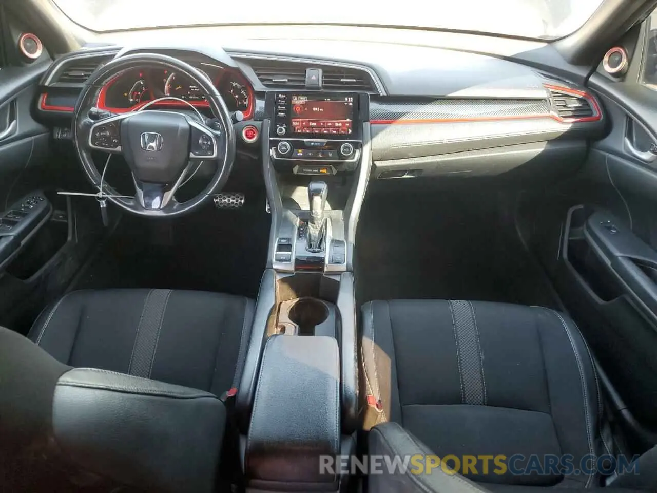 8 Photograph of a damaged car 19XFC2F83KE203341 HONDA CIVIC 2019