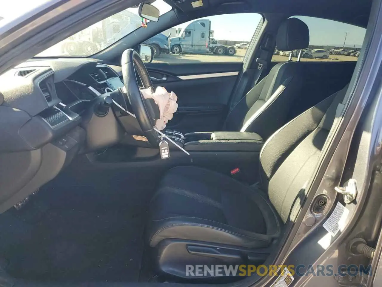7 Photograph of a damaged car 19XFC2F83KE215358 HONDA CIVIC 2019