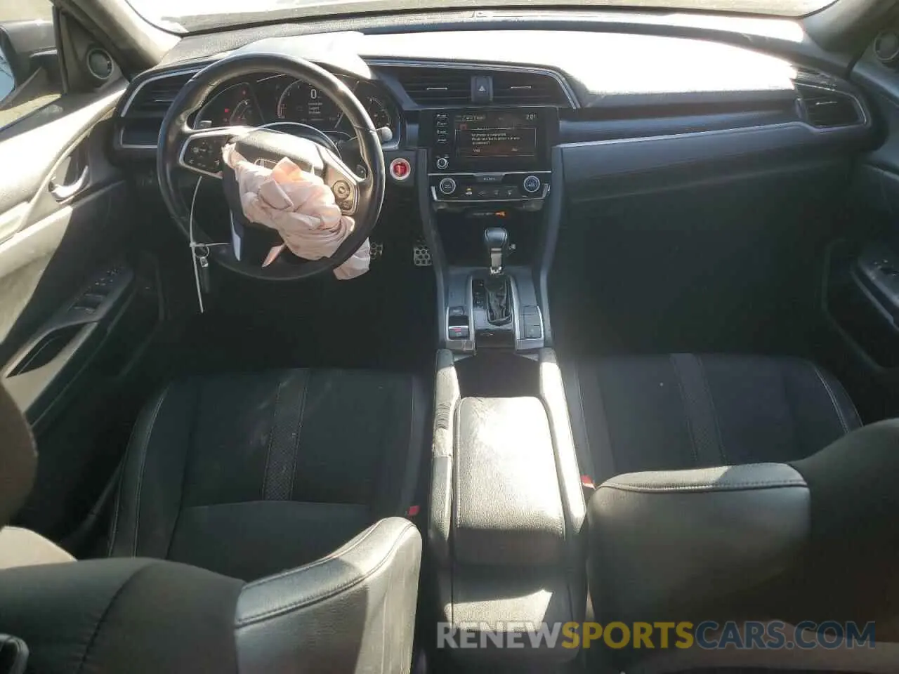 8 Photograph of a damaged car 19XFC2F83KE215358 HONDA CIVIC 2019