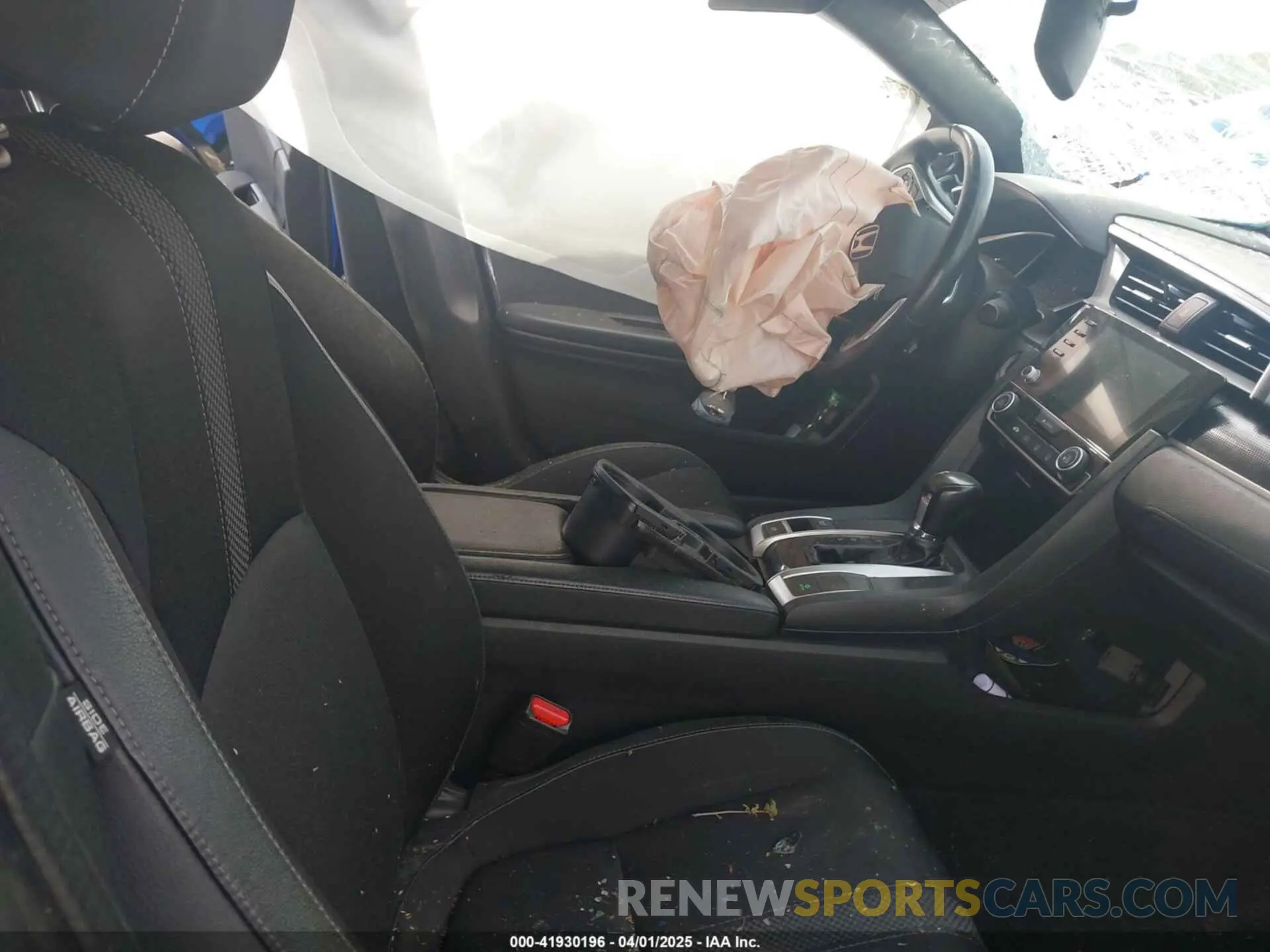 5 Photograph of a damaged car 19XFC2F84KE047228 HONDA CIVIC 2019