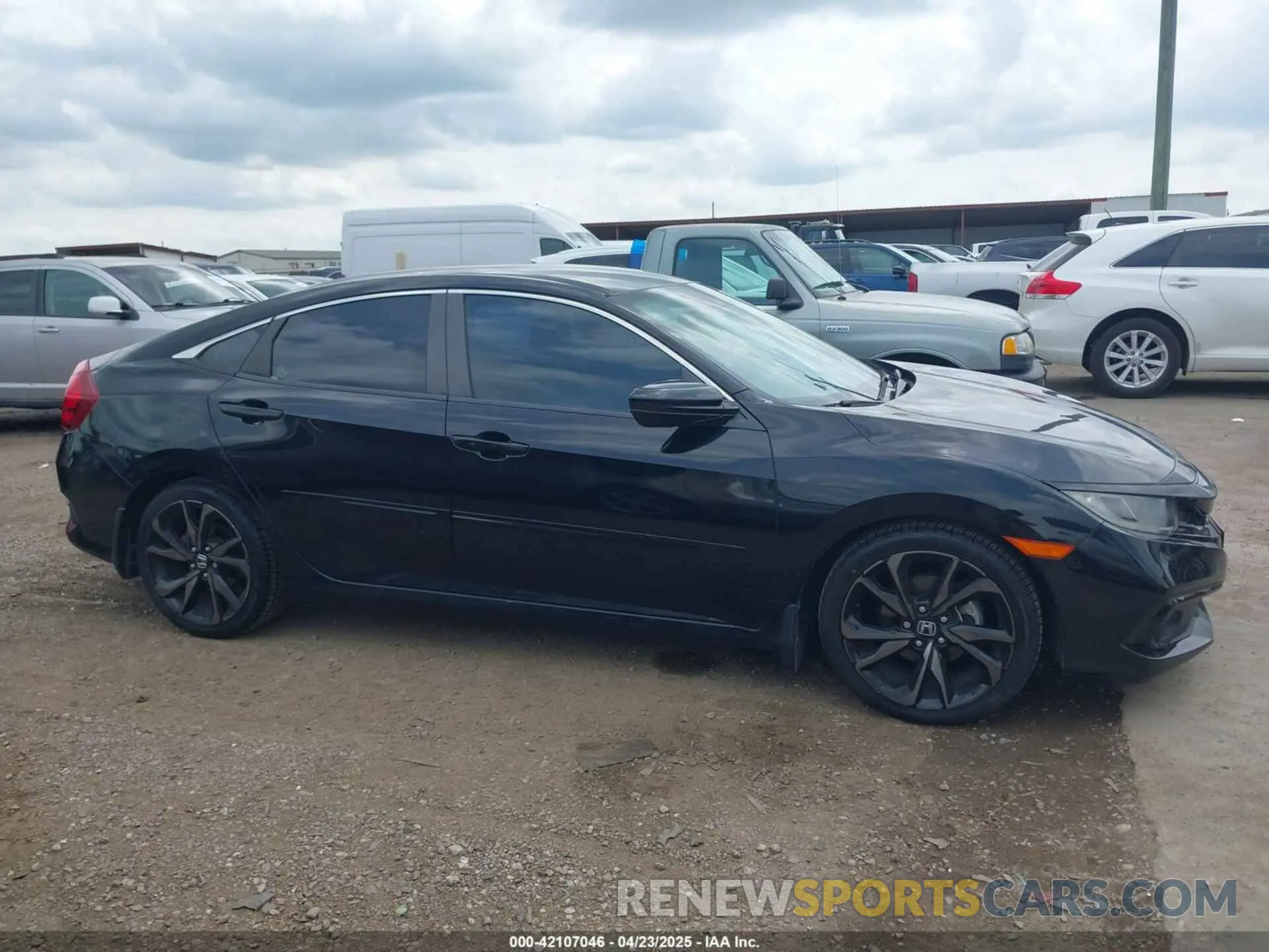 13 Photograph of a damaged car 19XFC2F85KE017820 HONDA CIVIC 2019