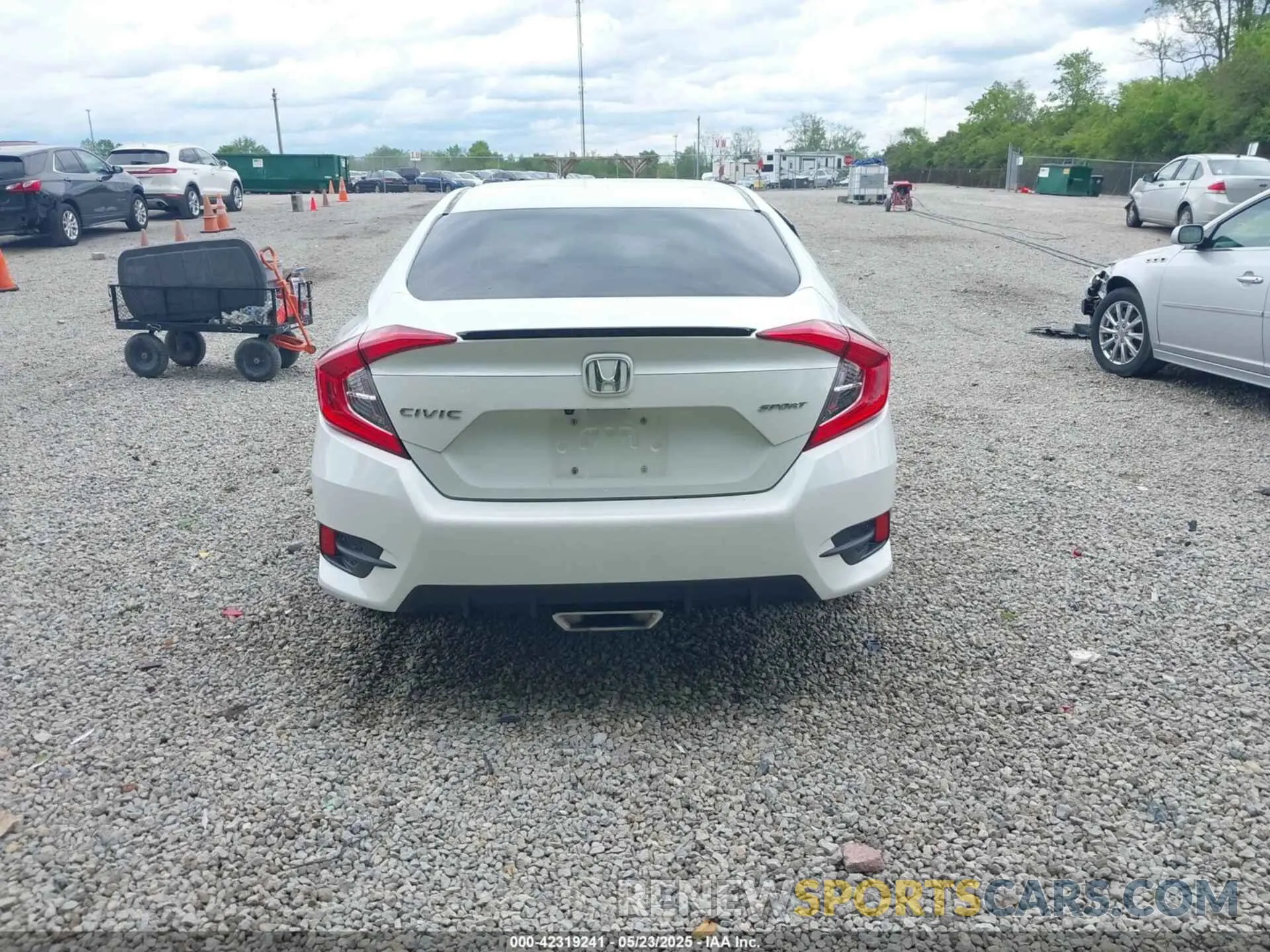16 Photograph of a damaged car 19XFC2F85KE019311 HONDA CIVIC 2019
