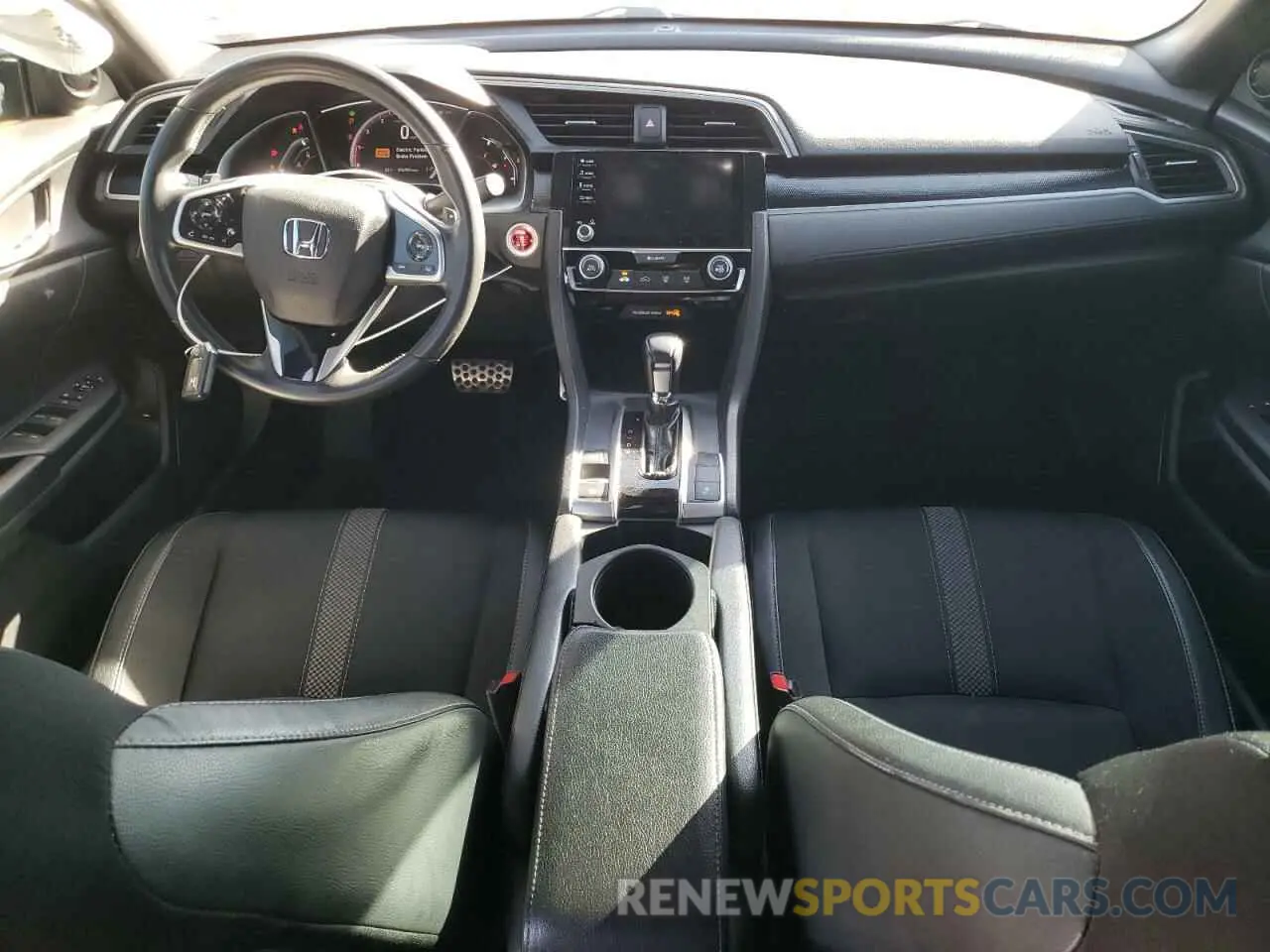 8 Photograph of a damaged car 19XFC2F85KE046315 HONDA CIVIC 2019