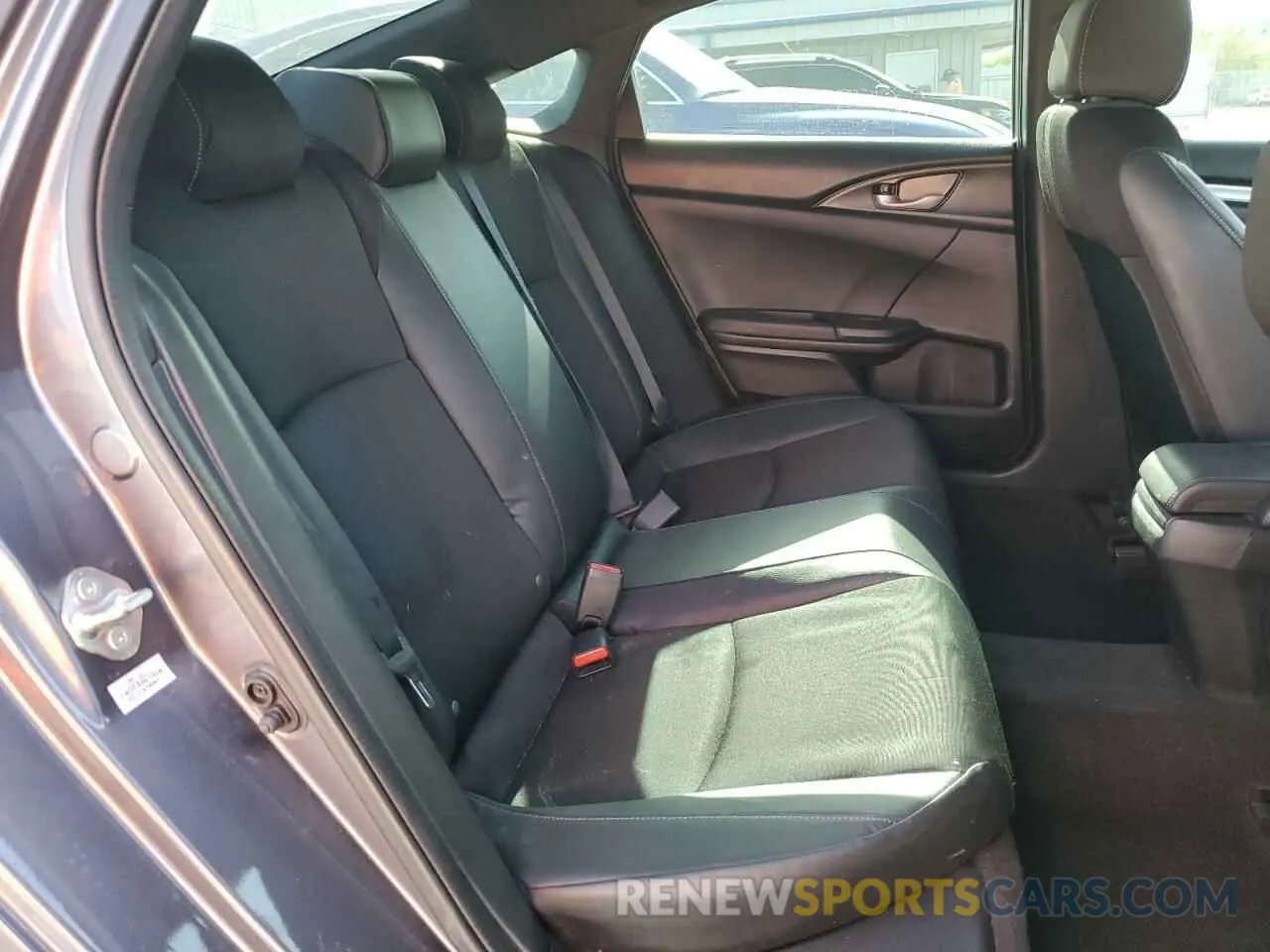 10 Photograph of a damaged car 19XFC2F85KE050798 HONDA CIVIC 2019