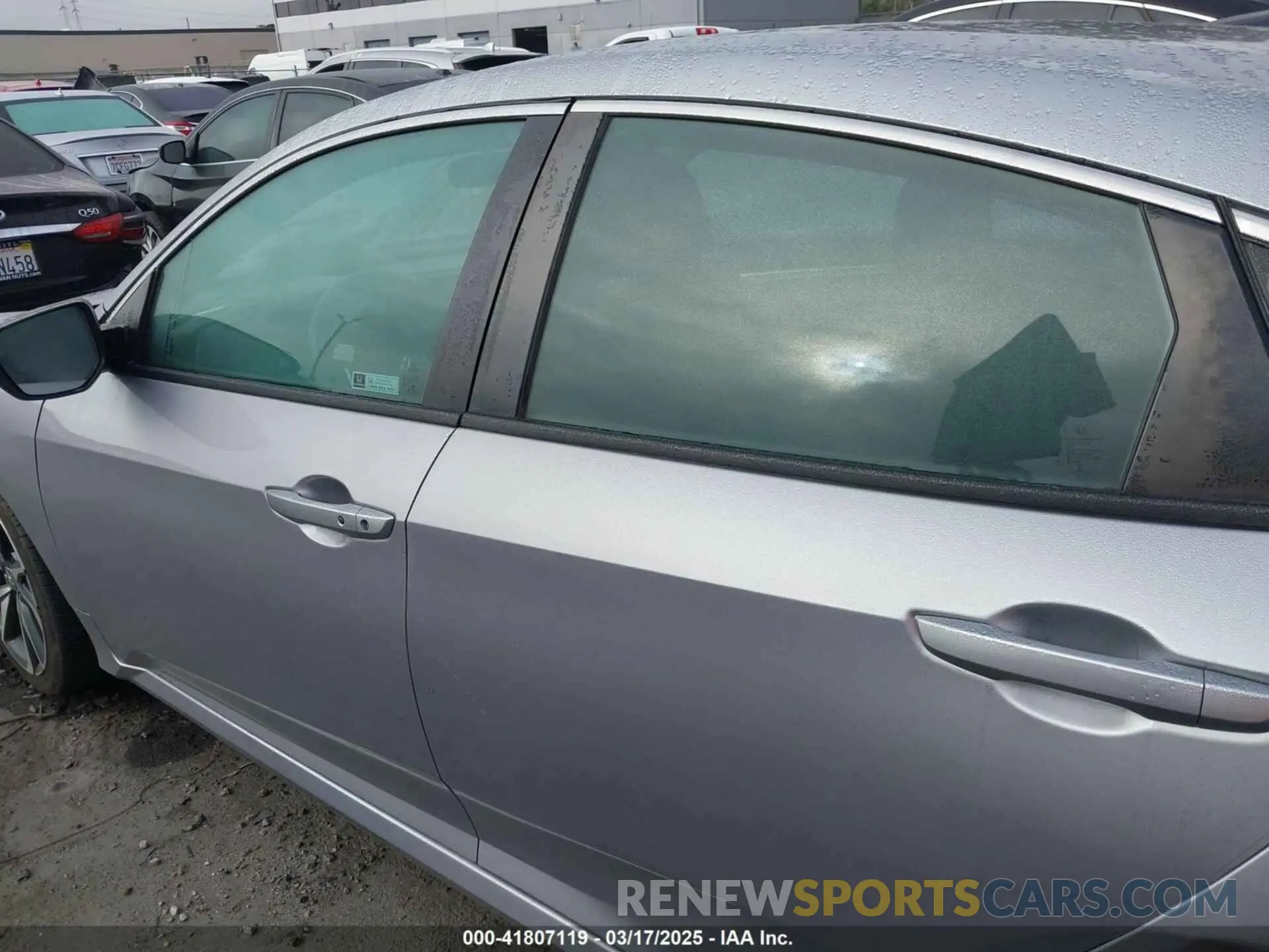 14 Photograph of a damaged car 19XFC2F85KE200828 HONDA CIVIC 2019