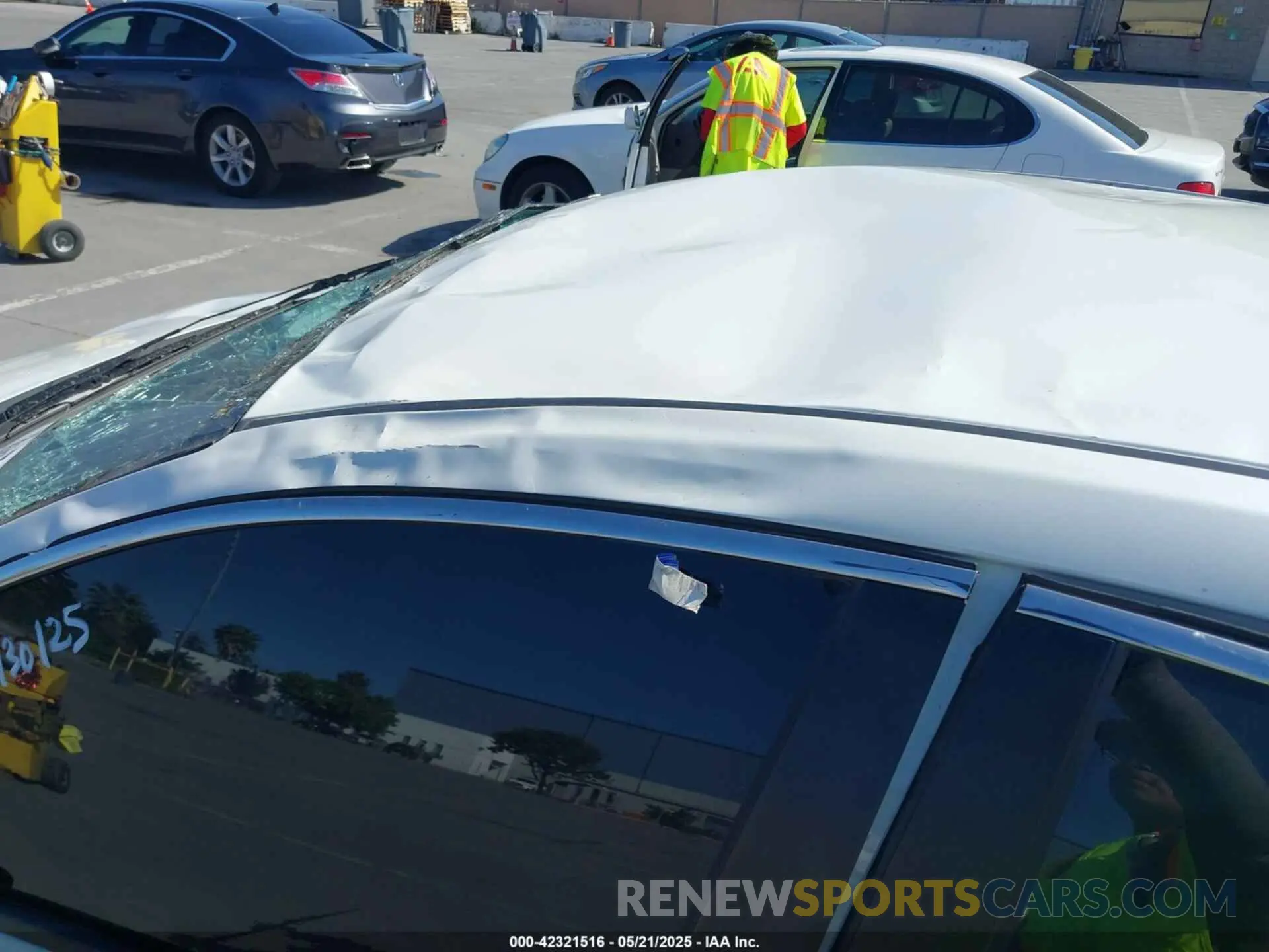 16 Photograph of a damaged car 19XFC2F85KE212204 HONDA CIVIC 2019