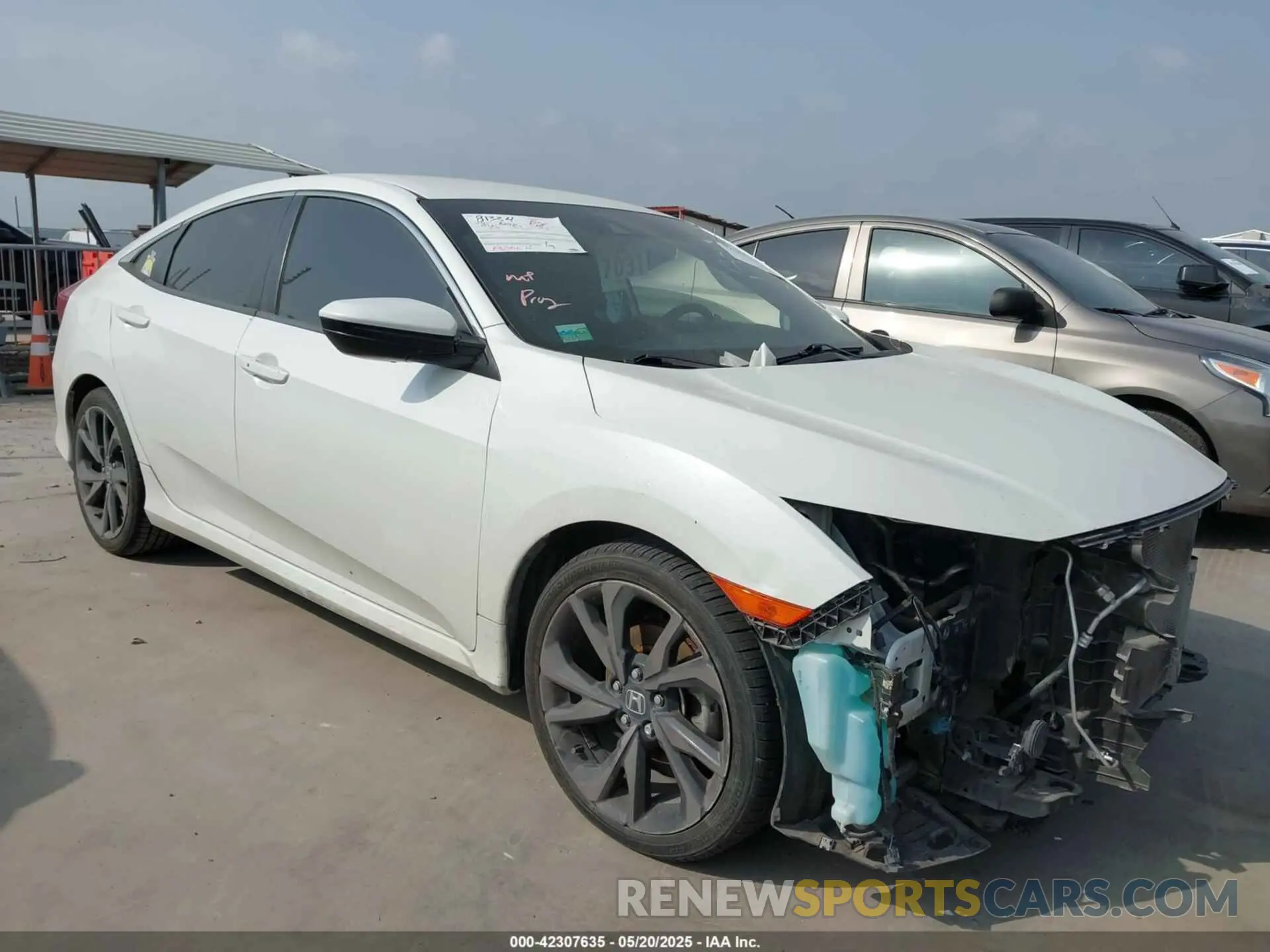 1 Photograph of a damaged car 19XFC2F86KE004378 HONDA CIVIC 2019