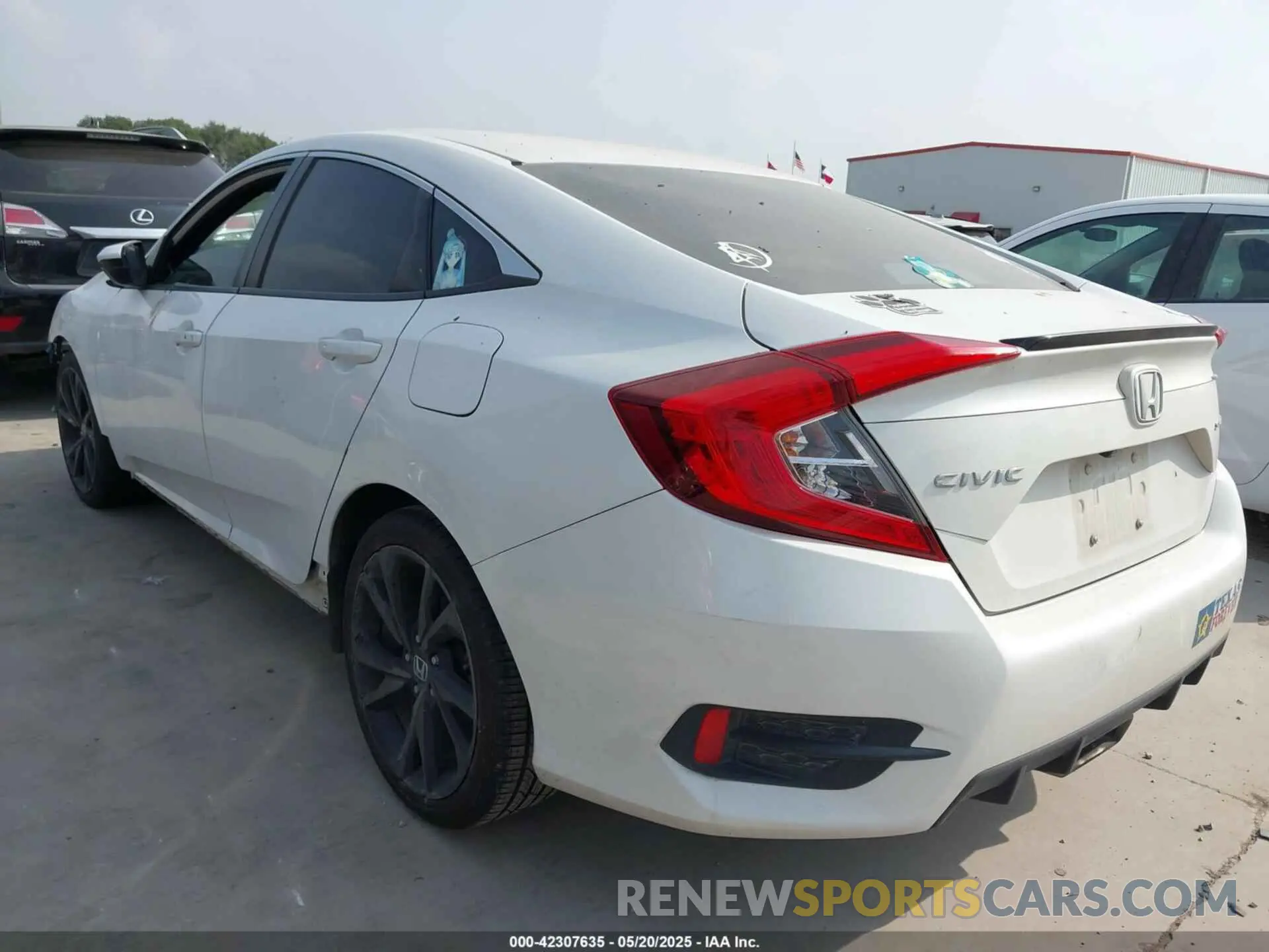 3 Photograph of a damaged car 19XFC2F86KE004378 HONDA CIVIC 2019