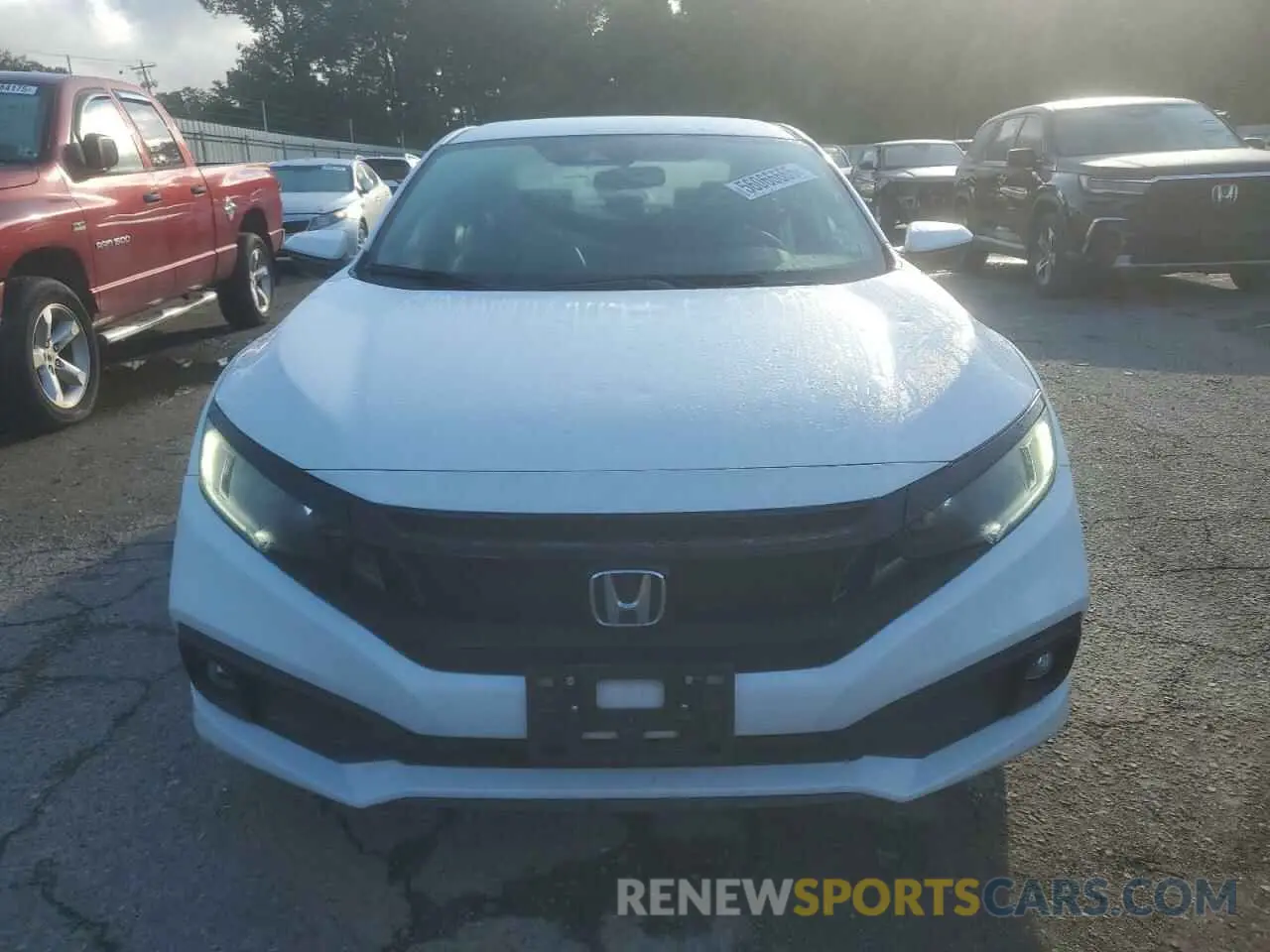 5 Photograph of a damaged car 19XFC2F86KE005255 HONDA CIVIC 2019