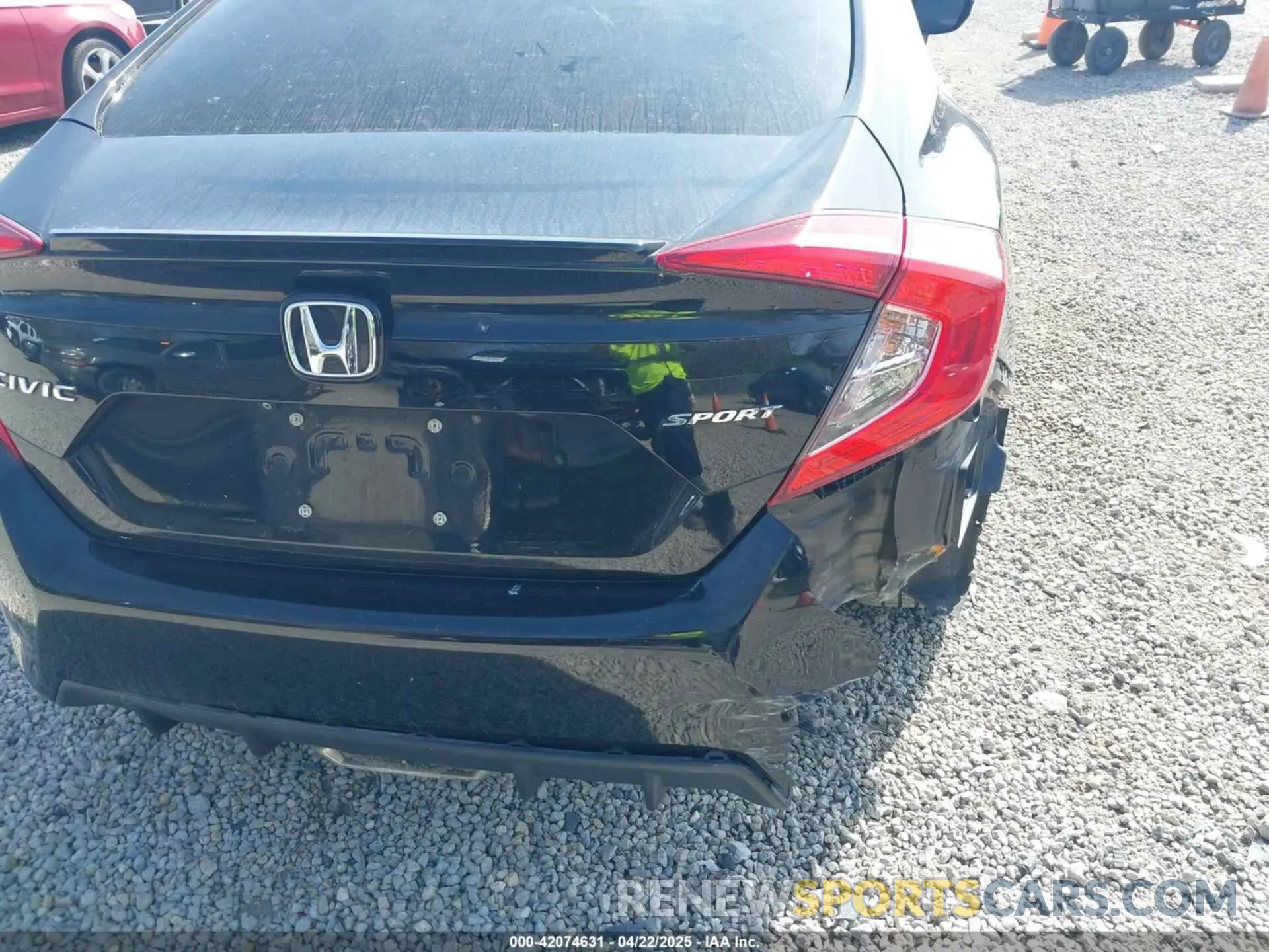 18 Photograph of a damaged car 19XFC2F86KE045495 HONDA CIVIC 2019