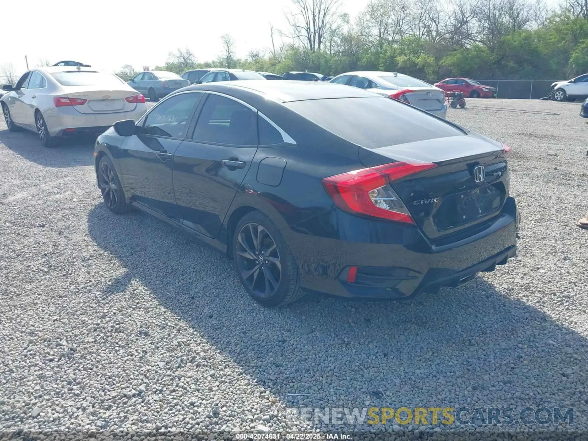 3 Photograph of a damaged car 19XFC2F86KE045495 HONDA CIVIC 2019