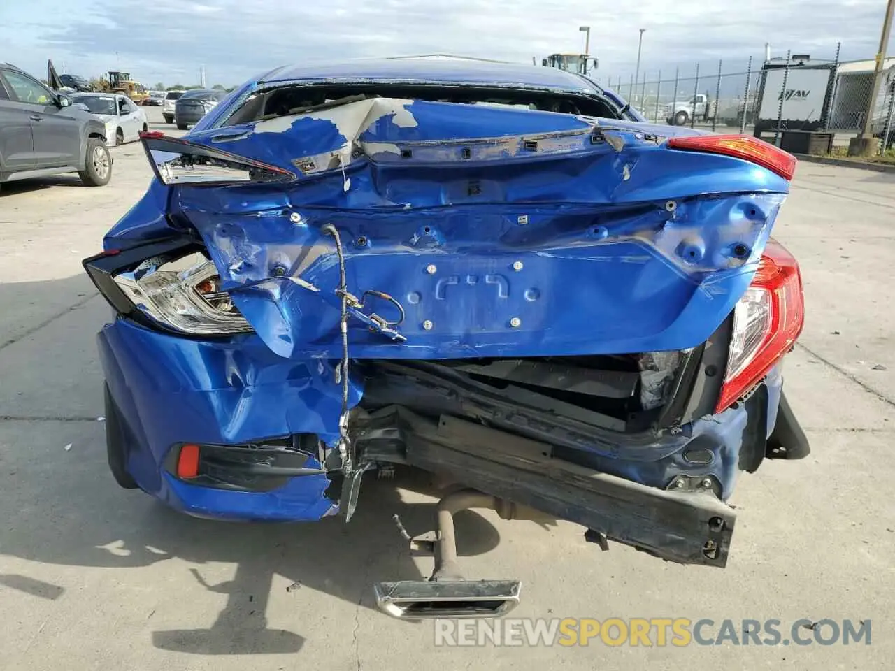 6 Photograph of a damaged car 19XFC2F86KE210543 HONDA CIVIC 2019
