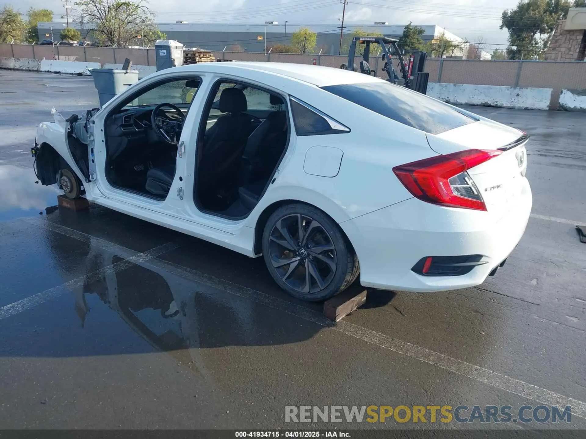3 Photograph of a damaged car 19XFC2F86KE215368 HONDA CIVIC 2019