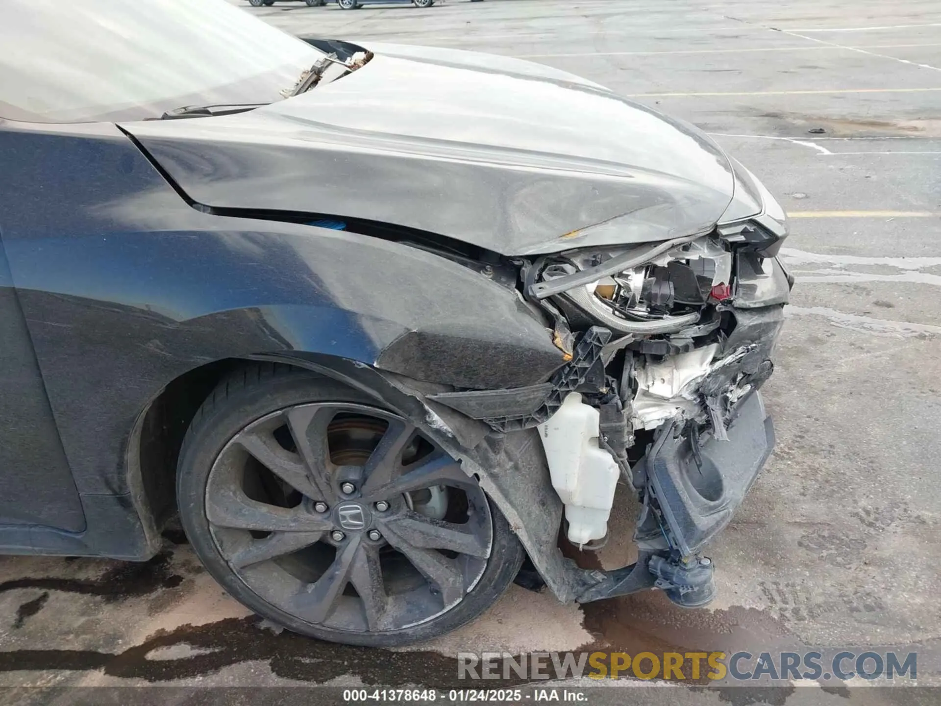 17 Photograph of a damaged car 19XFC2F87KE027815 HONDA CIVIC 2019