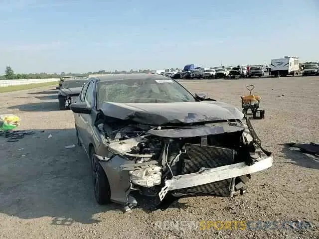 10 Photograph of a damaged car 19XFC2F88KE033848 HONDA CIVIC 2019