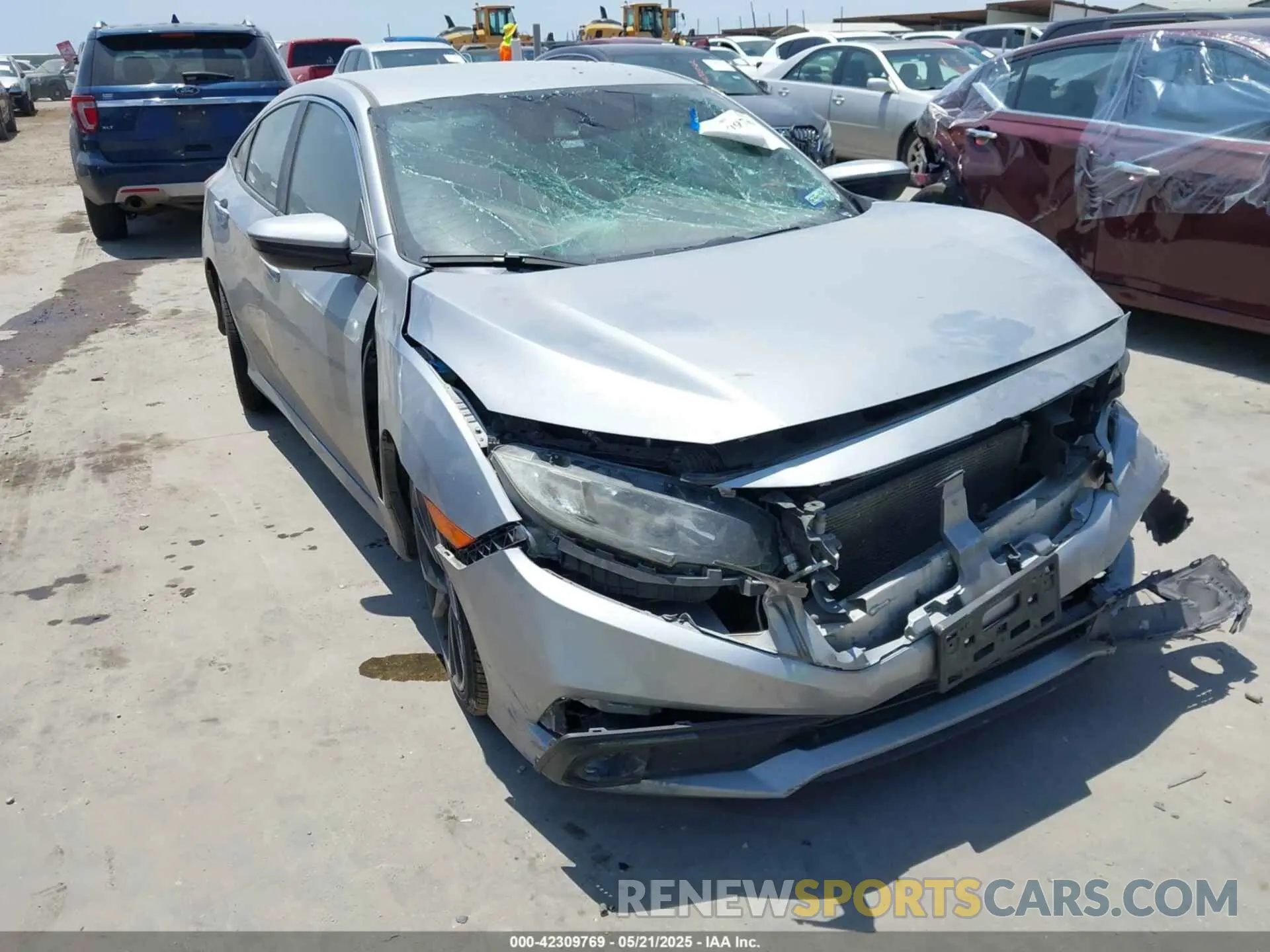 1 Photograph of a damaged car 19XFC2F88KE036734 HONDA CIVIC 2019