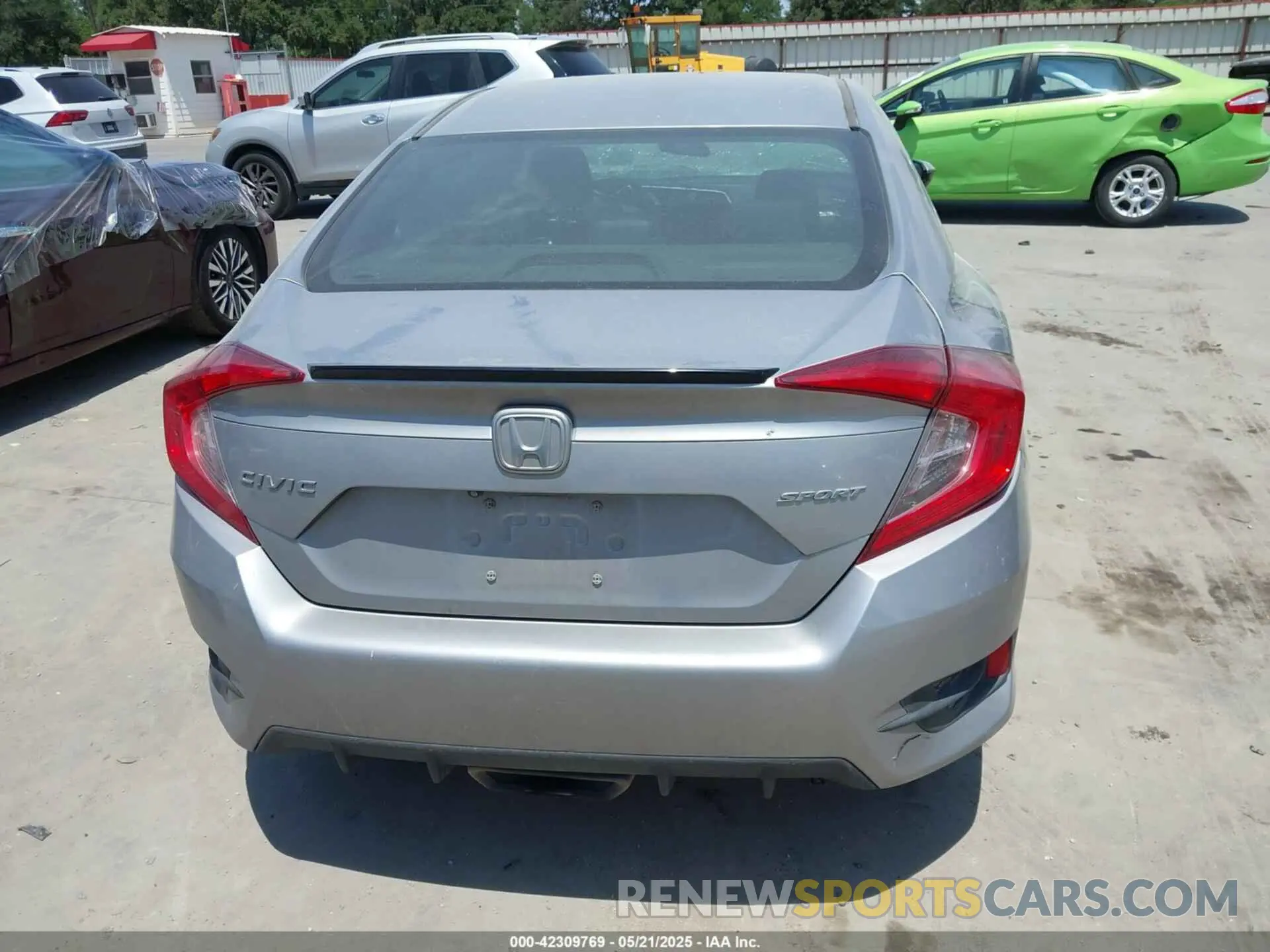 16 Photograph of a damaged car 19XFC2F88KE036734 HONDA CIVIC 2019